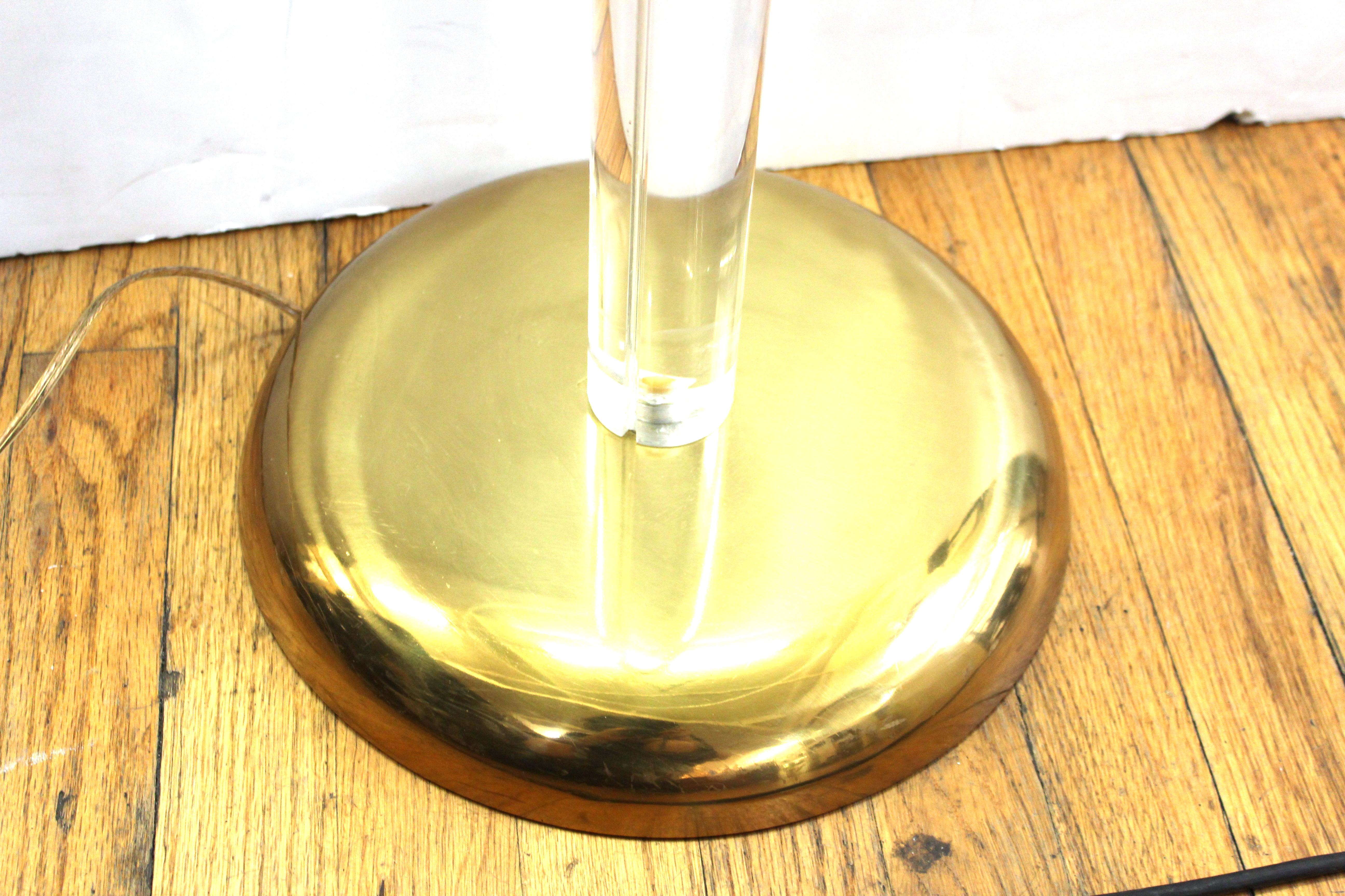 Modern Floor Lamp & Side Table in Glass, Lucite & Brass attrib. to Karl Springer For Sale 2