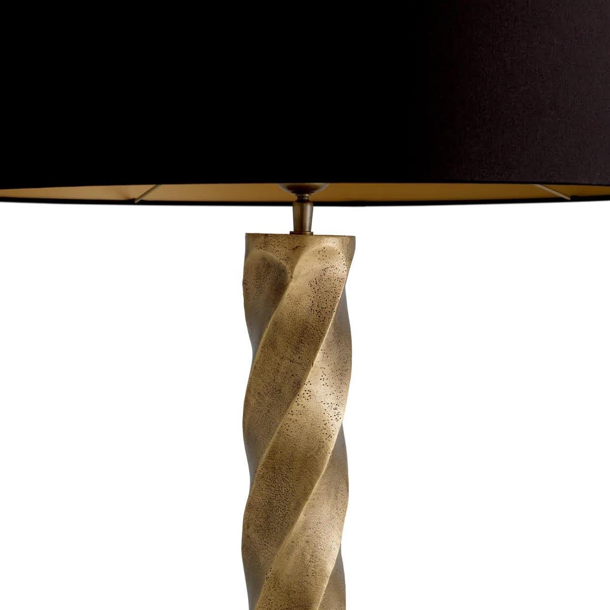 Lampadaire moderne, finition laiton vintage, base en granit noir. Neuf - En vente à Saint-Ouen, FR