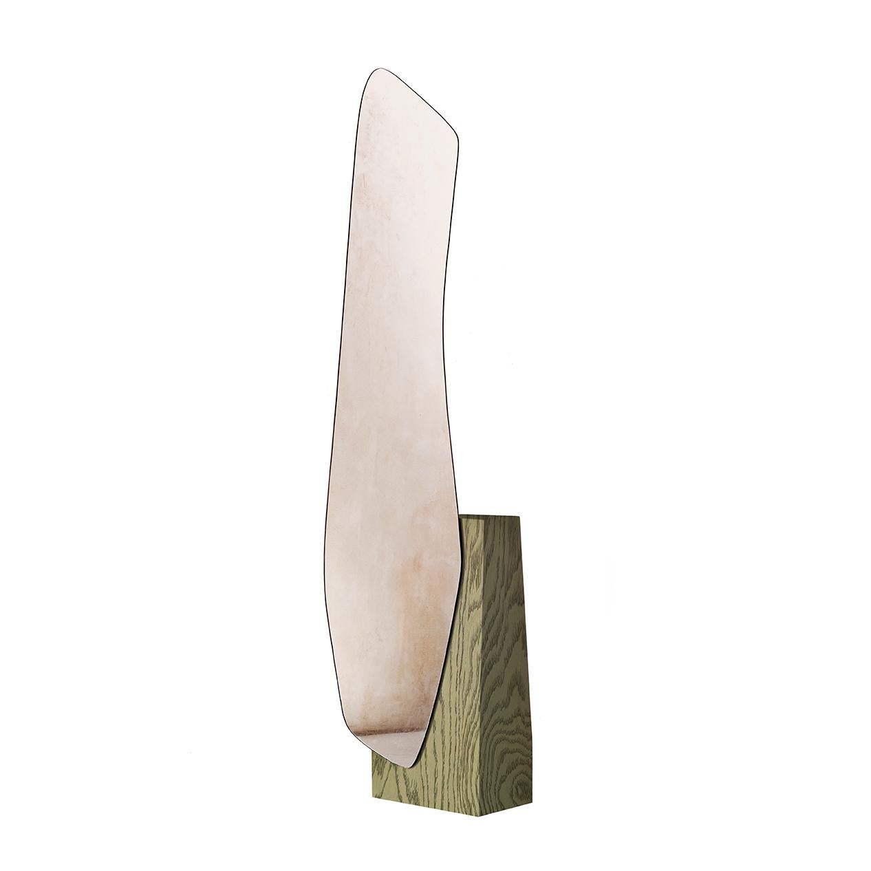 Ucraino Specchio da terra moderno Lake 5 con base Travertino Chiaro Classic di Noom in vendita