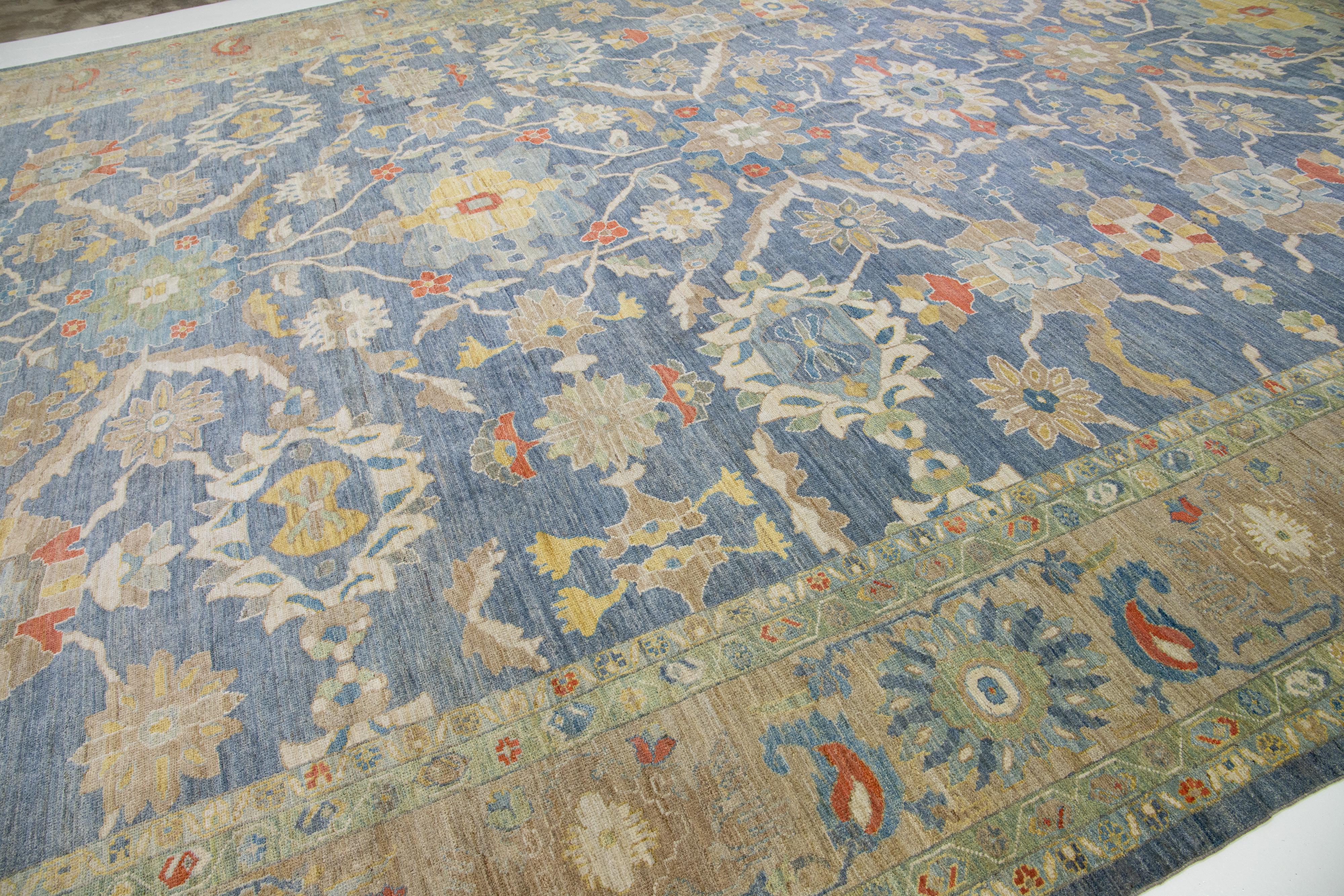 Moderner übergroßer marineblauer Sultanabad-Wollteppich mit Blumenmuster im Angebot 2