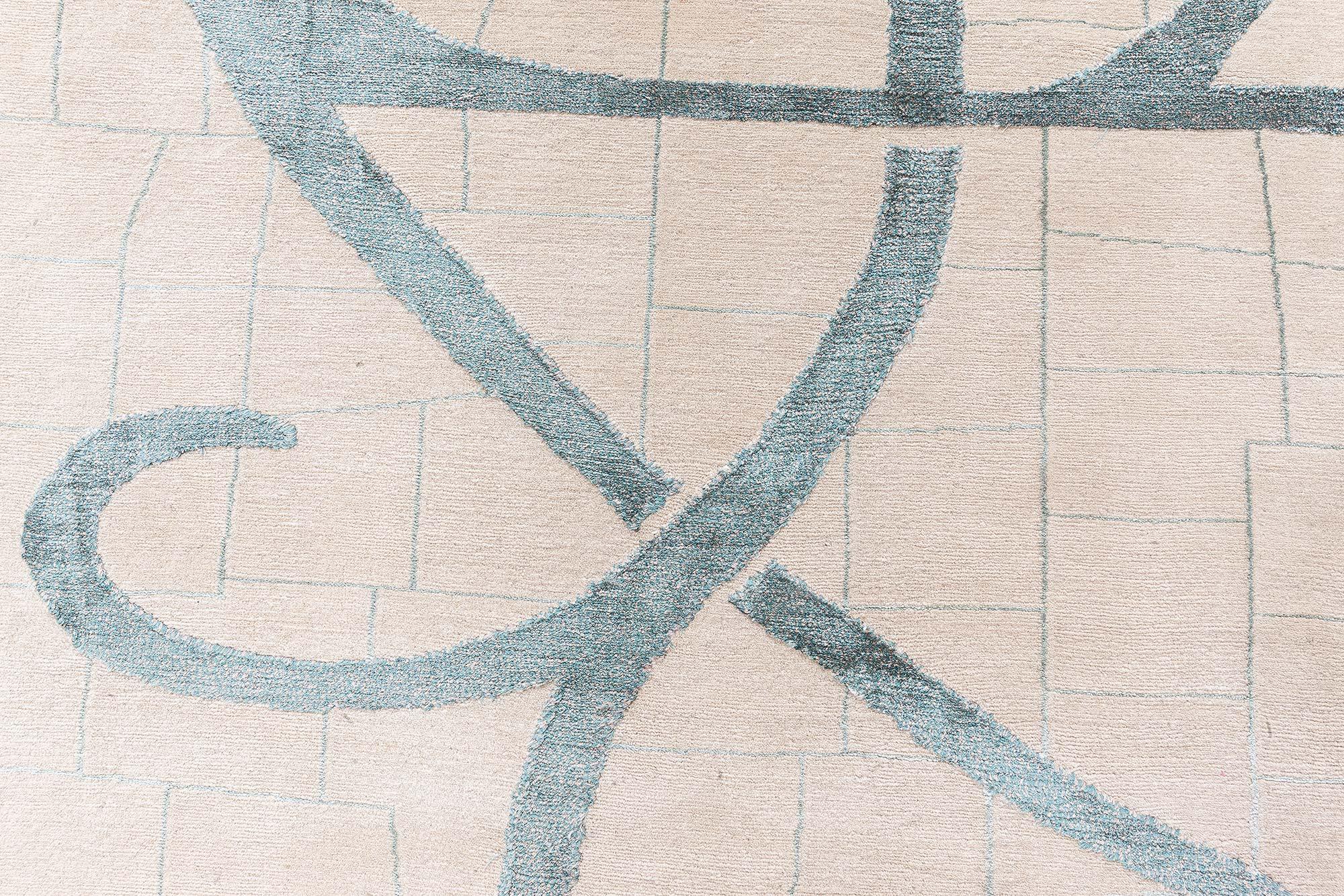 Noué à la main Tapis floral tibétain moderne fait main en soie et laine par Doris Leslie Blau en vente