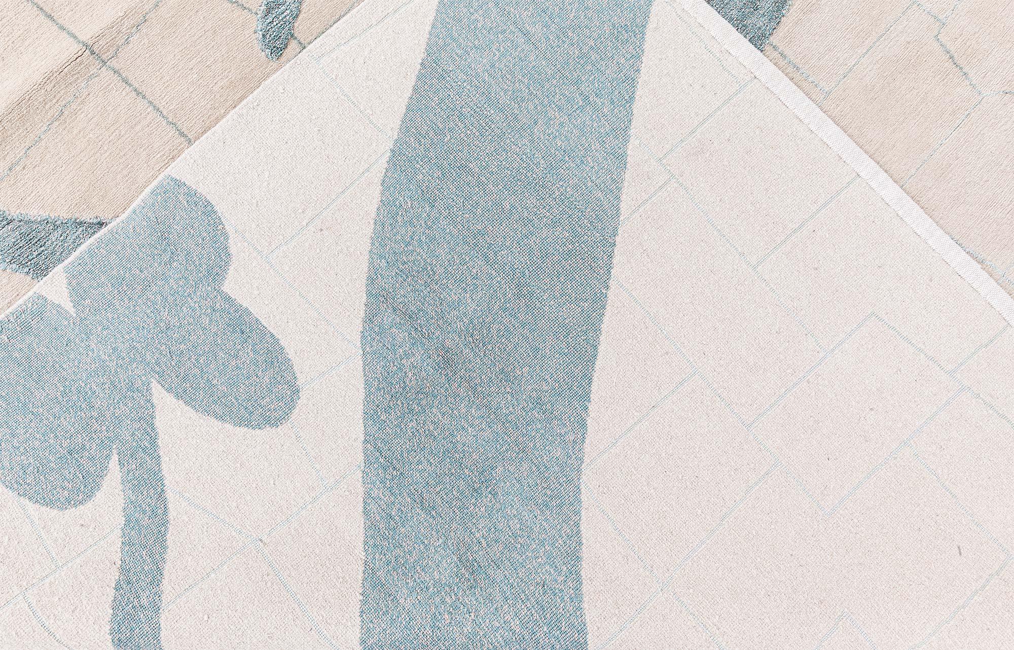 Laine Tapis floral tibétain moderne fait main en soie et laine par Doris Leslie Blau en vente