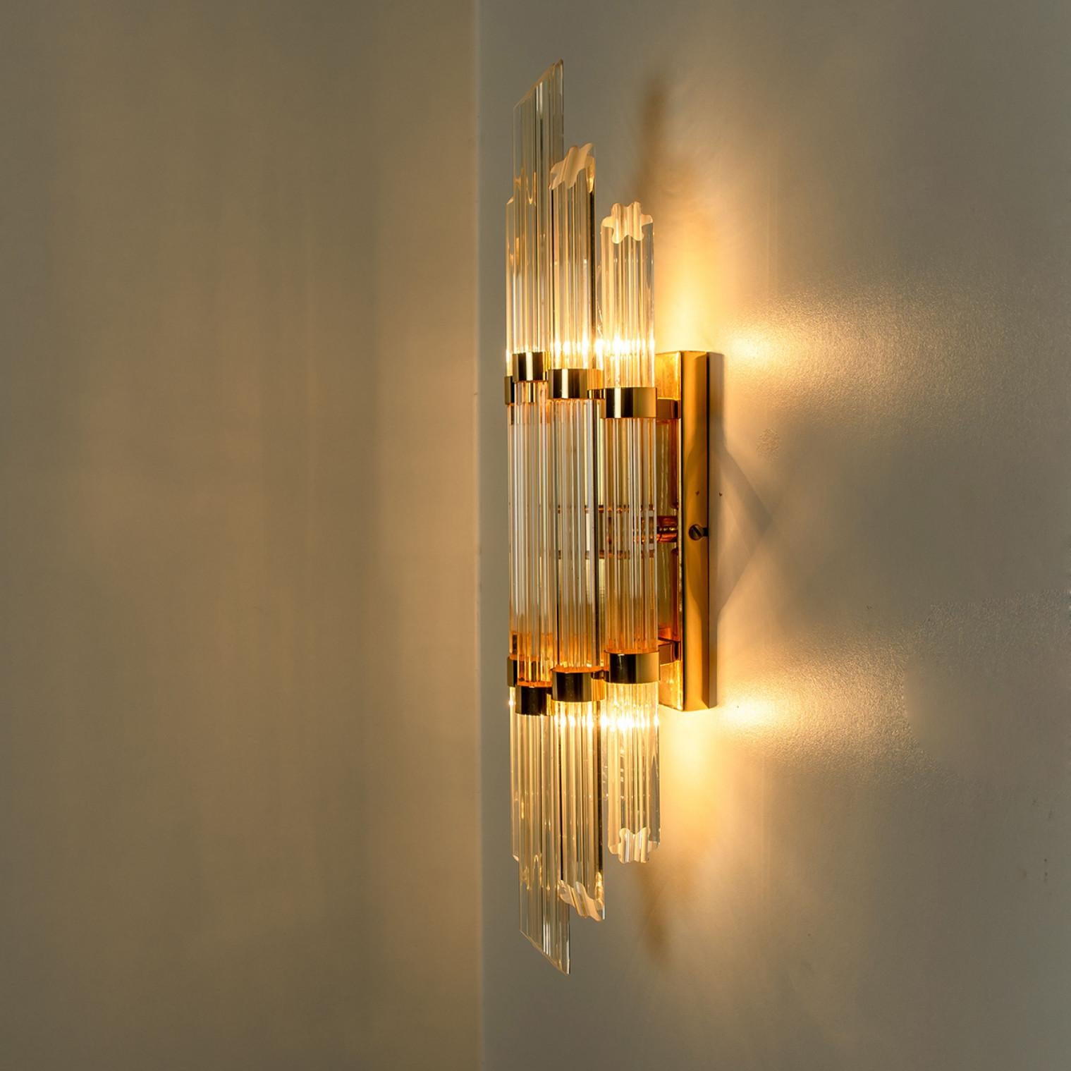 Modern Flower Shaped Glass Rod Wall Sconces in style of Sciolari For Sale 2