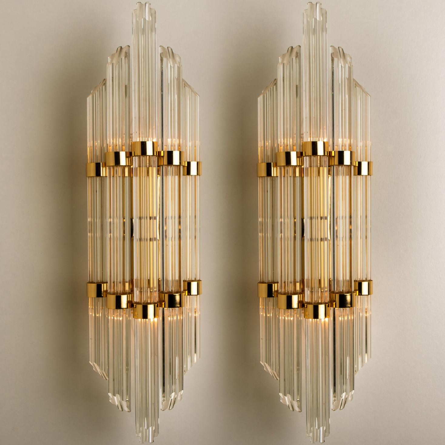 Italian Modern Flower Shaped Glass Rod Wall Sconces in style of Sciolari For Sale