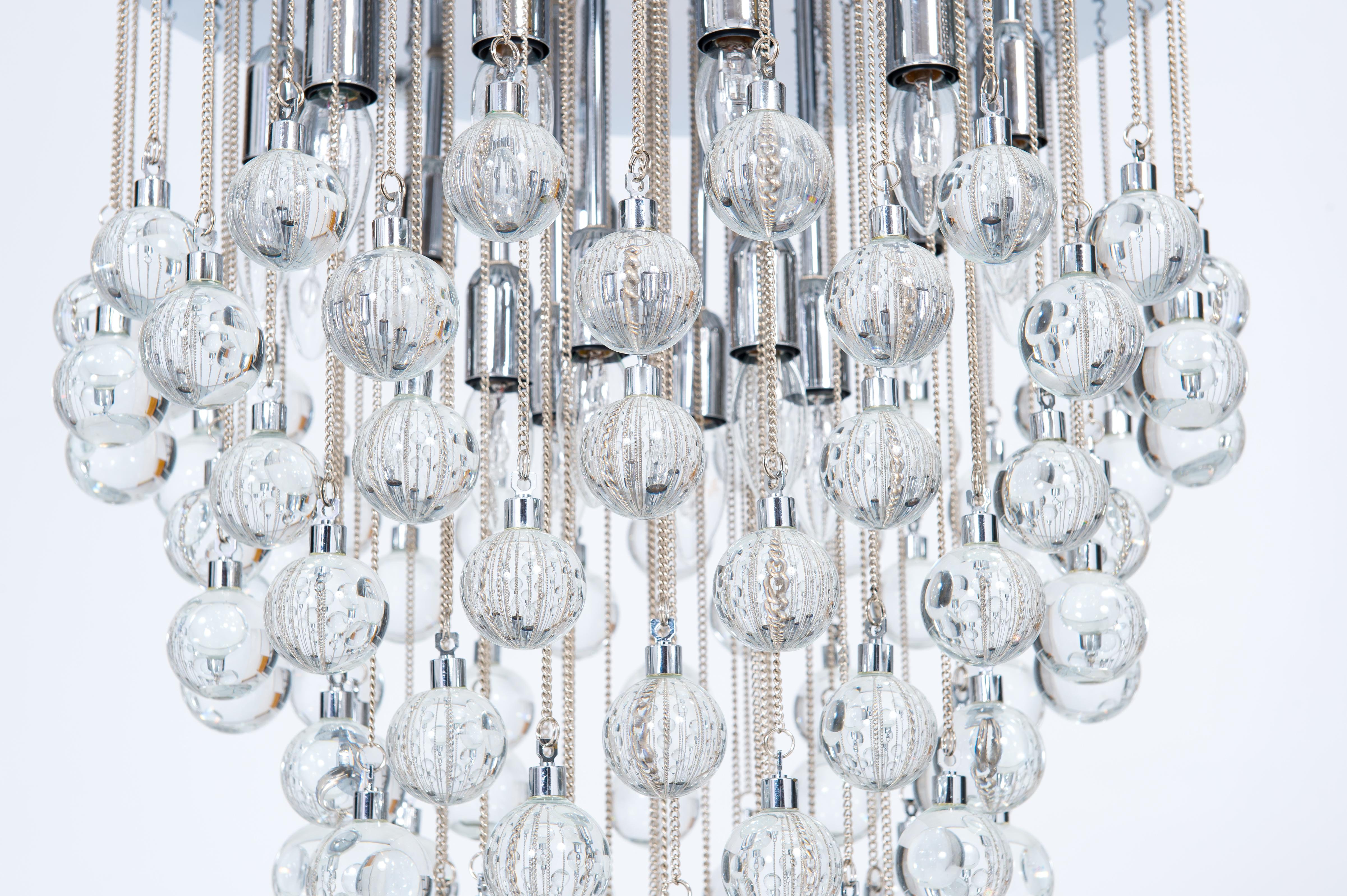 italien Plafonnier moderne avec sphères transparentes en verre de Murano, Giovanni Dalla Fina en vente