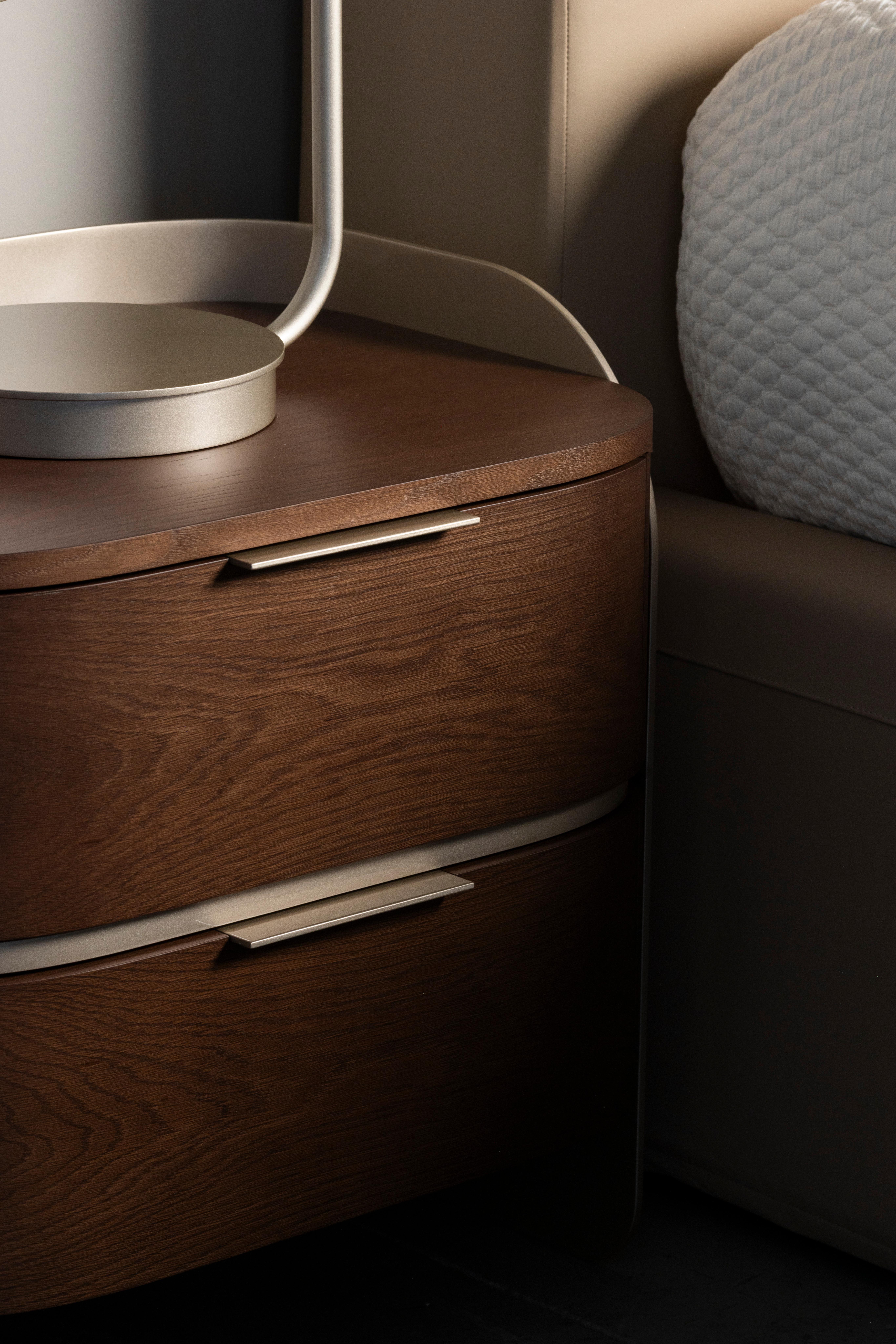 Table de chevet moderne Foldes Set/2, Champagne Laqué, Oak, Handmade by Greenapple en vente 5