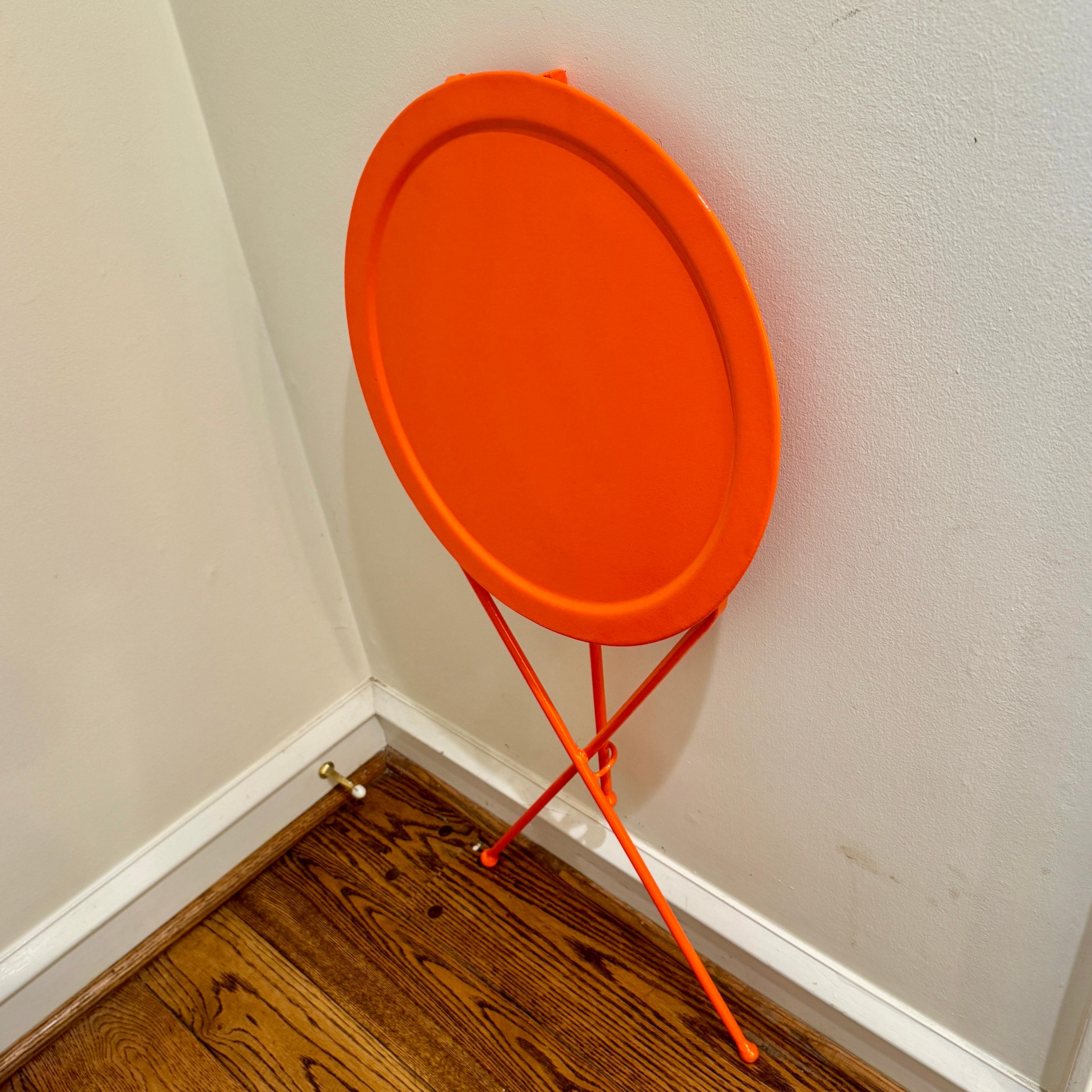 Modern Foldable Metal Hermes-Orange Round Cafe Table For Sale 6