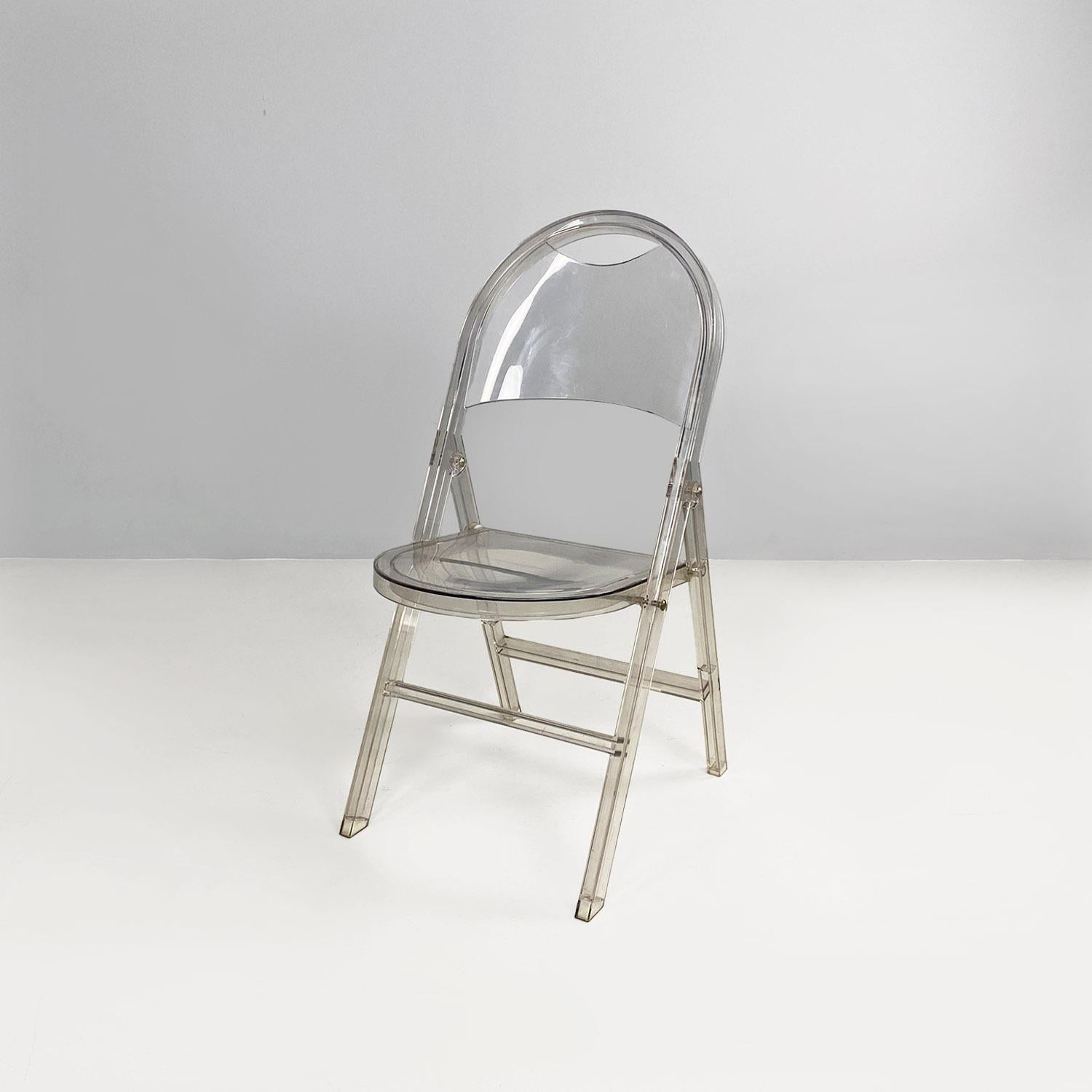 Italian modern Folding chair Tric by Achille and Pier Giacomo Castiglioni for Bonacina, 2000s
Folding chair mod. Tric entirely in transparent plexiglass. The seat and backrest are rounded. The legs have a rectangular section.
Produced by Bonacina in