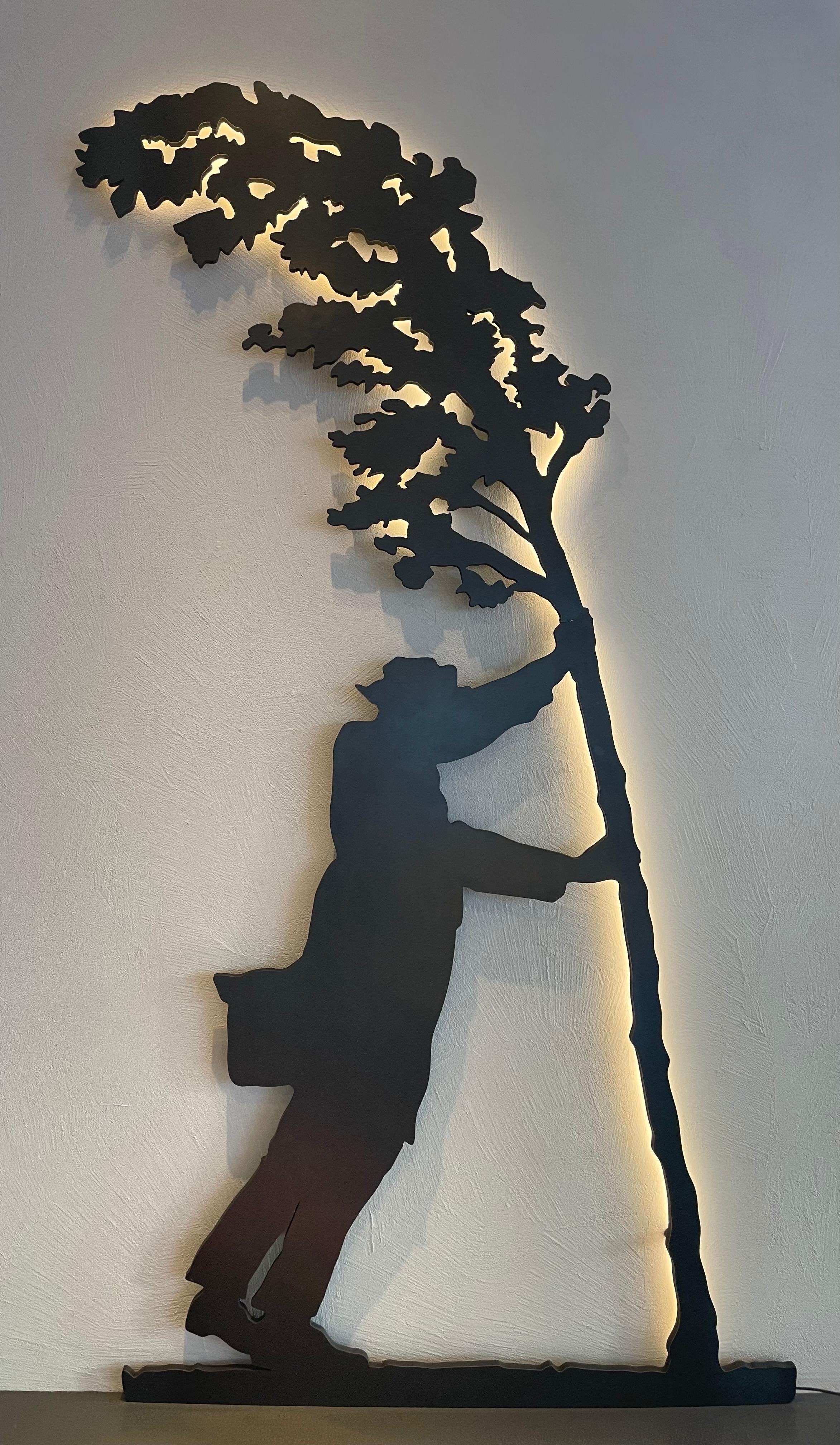 Moderne Wandleuchte Dilmos Edizioni aus schwarzem Eisen, LED-Skulptur, limitierte Auflage im Zustand „Neu“ im Angebot in Milan, IT