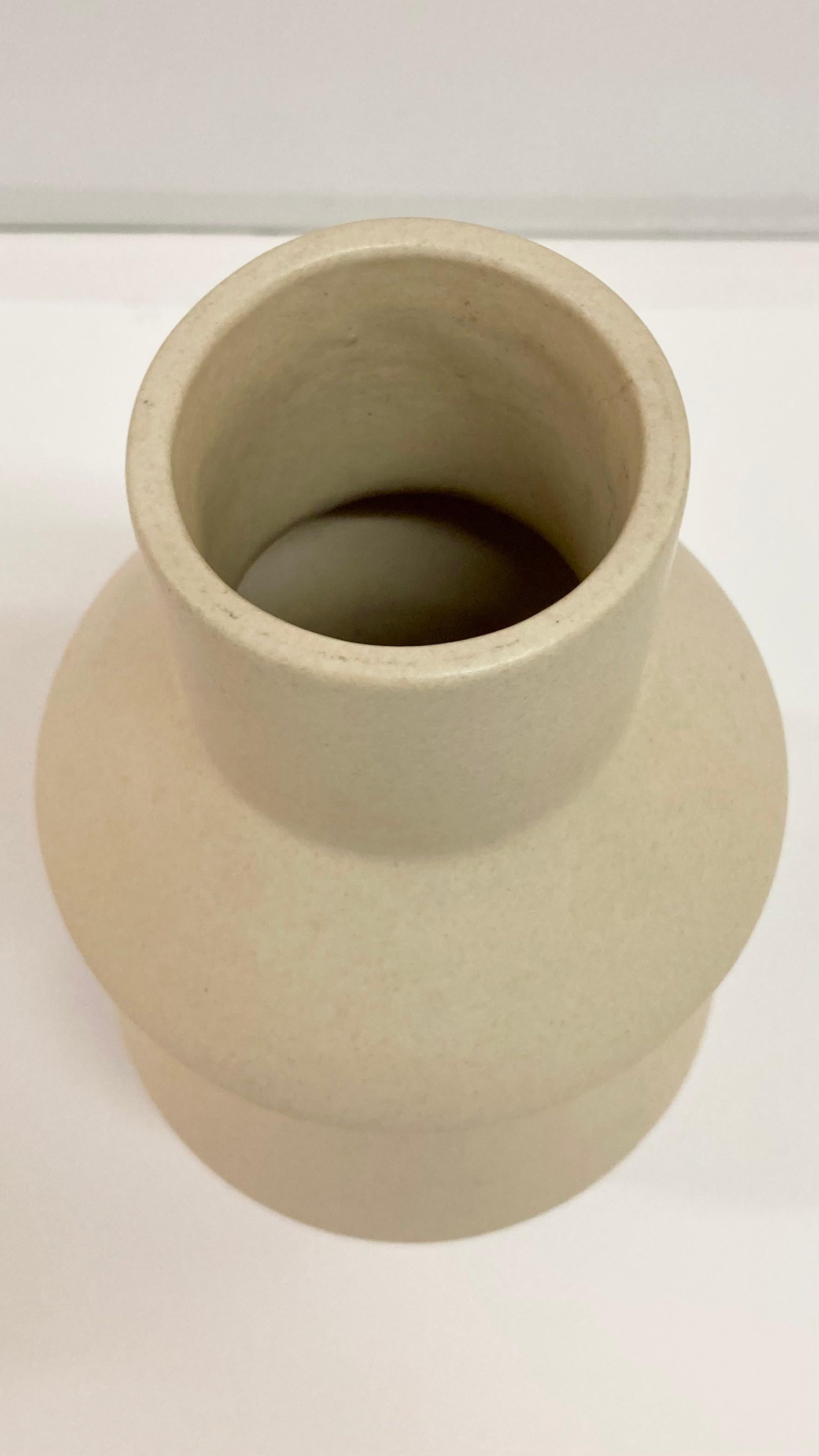 Vaso Modern Form A smaltato opaco Nature in vendita 2