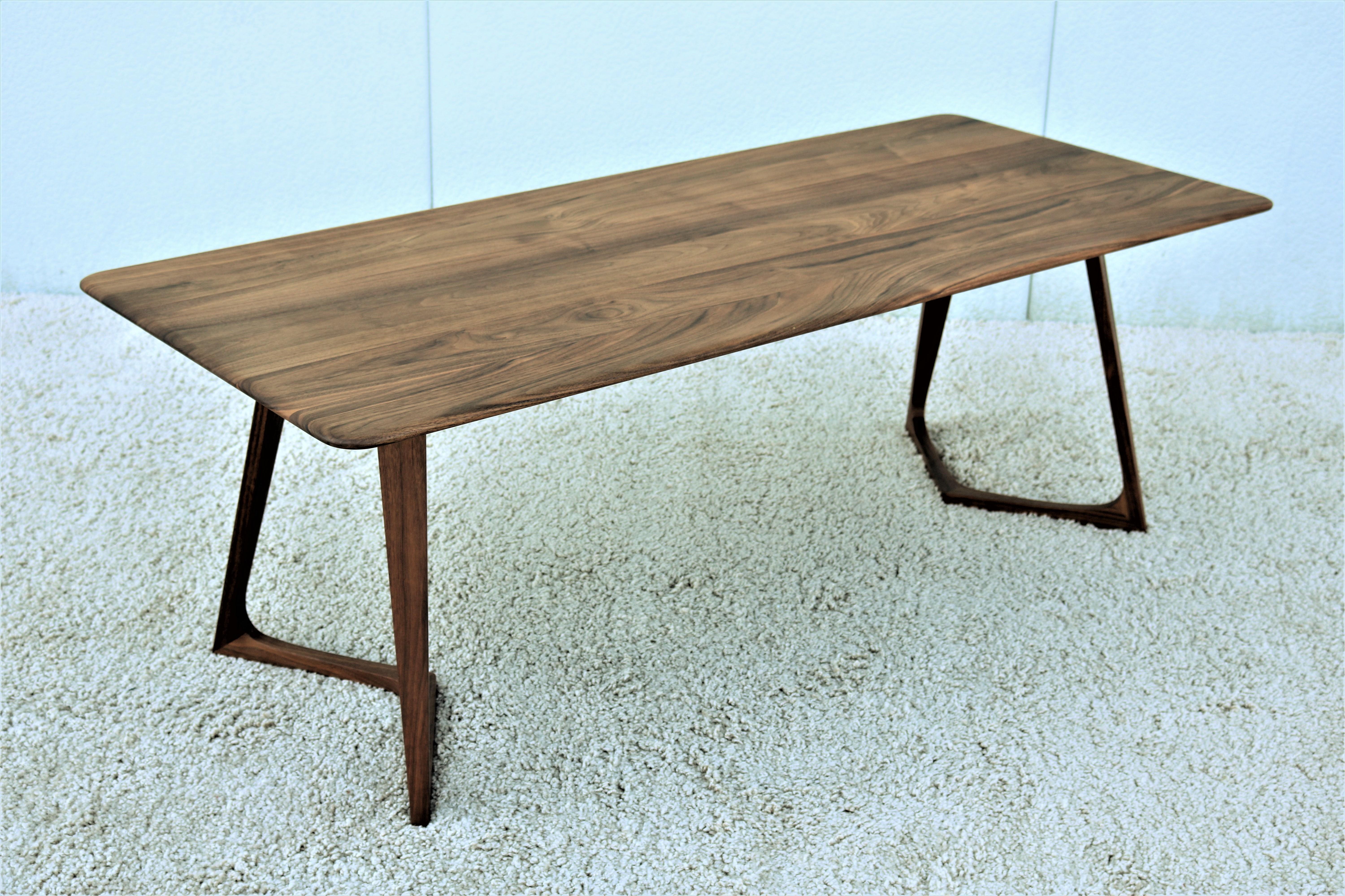 Modern Formstelle for Zeitraum American Walnut Rectangular Twist Coffee Table For Sale 1