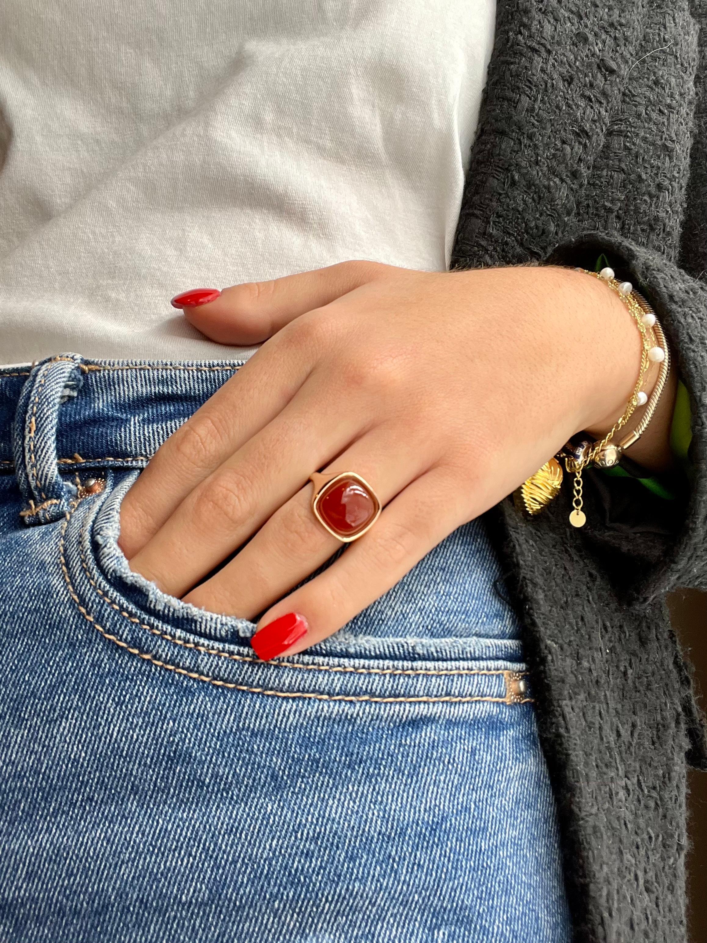 Modern French Signet Ring Cabochon Red Onyx Rose Gold 18 Karat 2