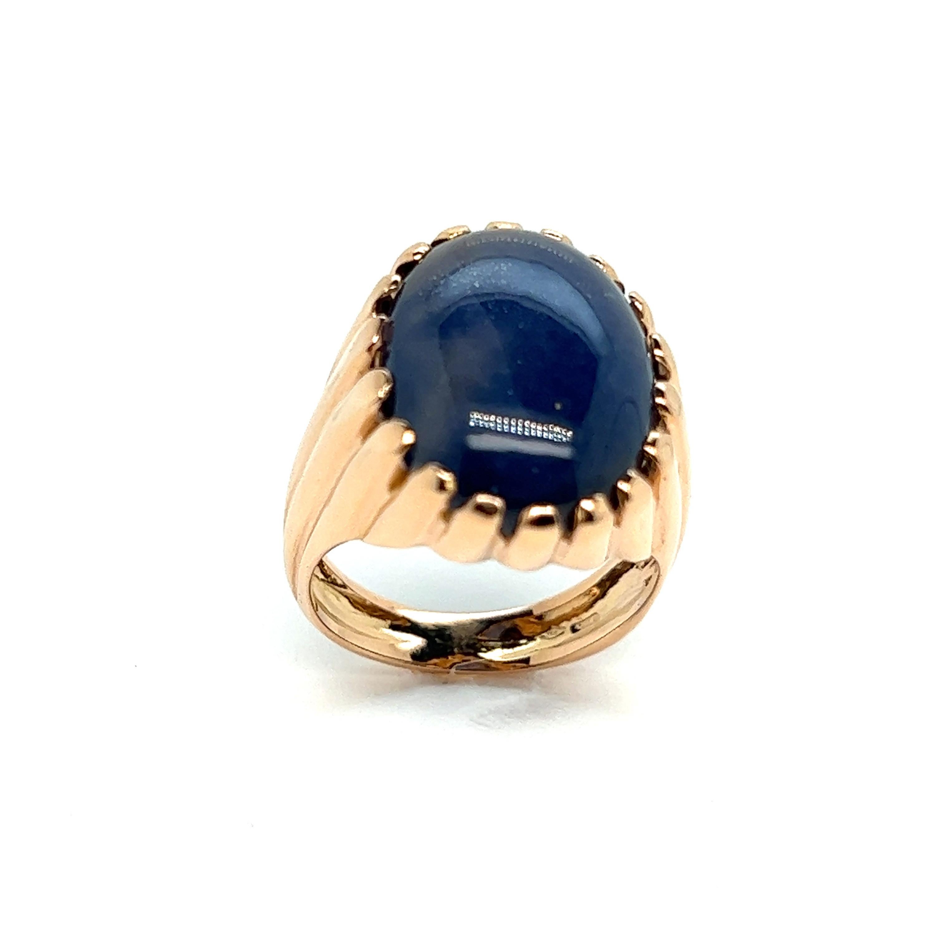 Modern French Chevalière Ring with a Blue Corundum Cabochon 2