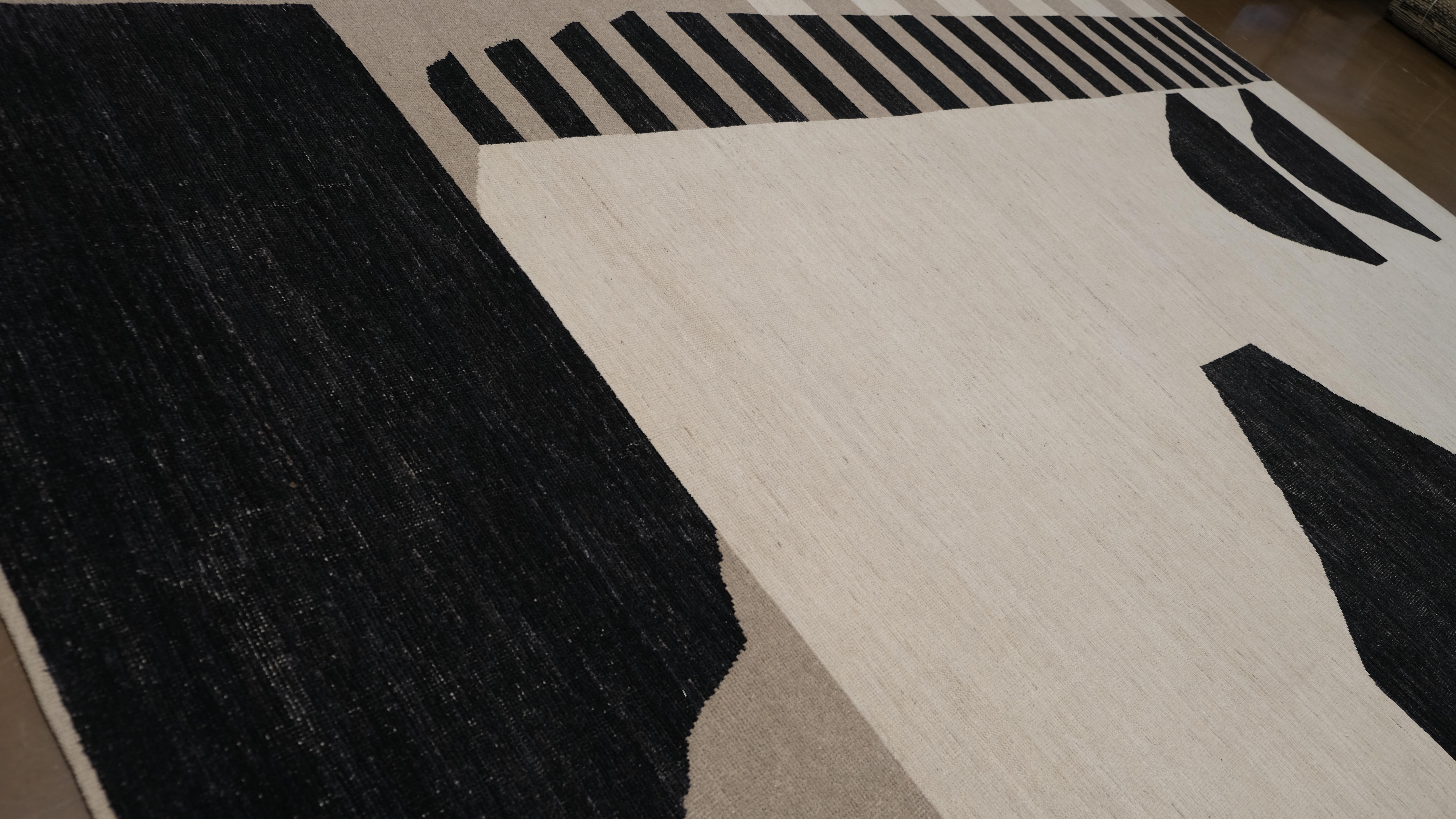 Alfombra de Lana Moderna French Deco Negra y Beige 10'2''x14' Siglo XXI y contemporáneo en venta
