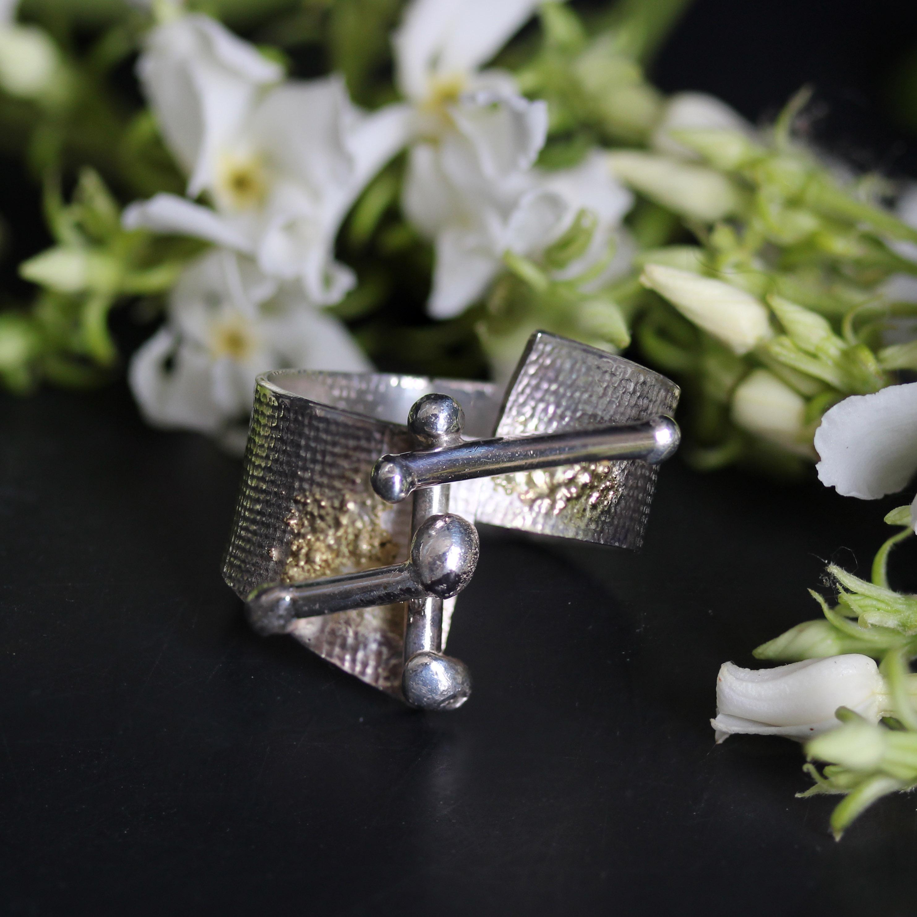 Donna Anello asimmetrico in argento di design moderno francese in vendita