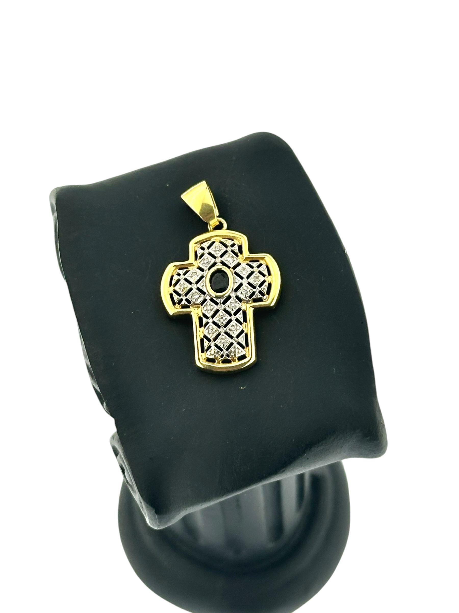Moderno Croce francese moderna in oro con zaffiro e diamanti in vendita