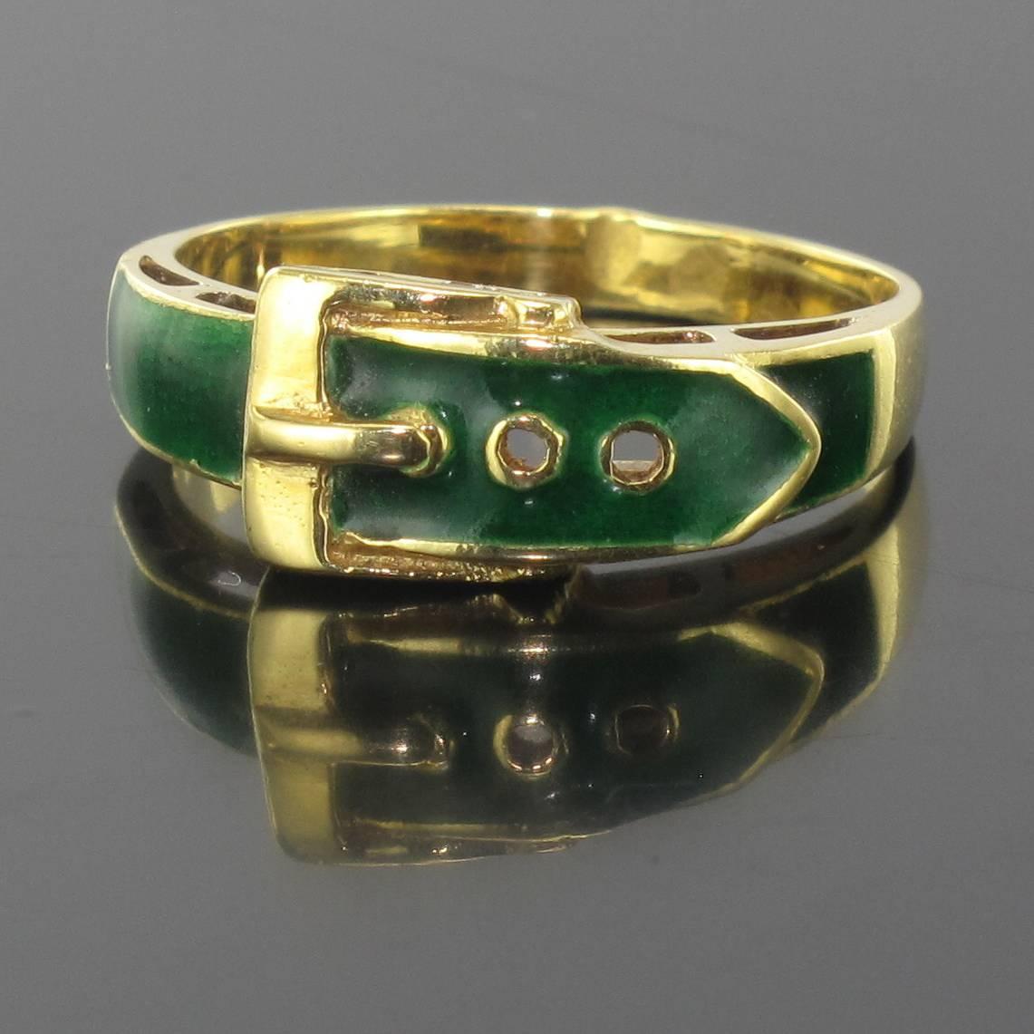 Contemporaneo Anello da cintura moderno francese con smalto verde e oro giallo 18 carati in vendita