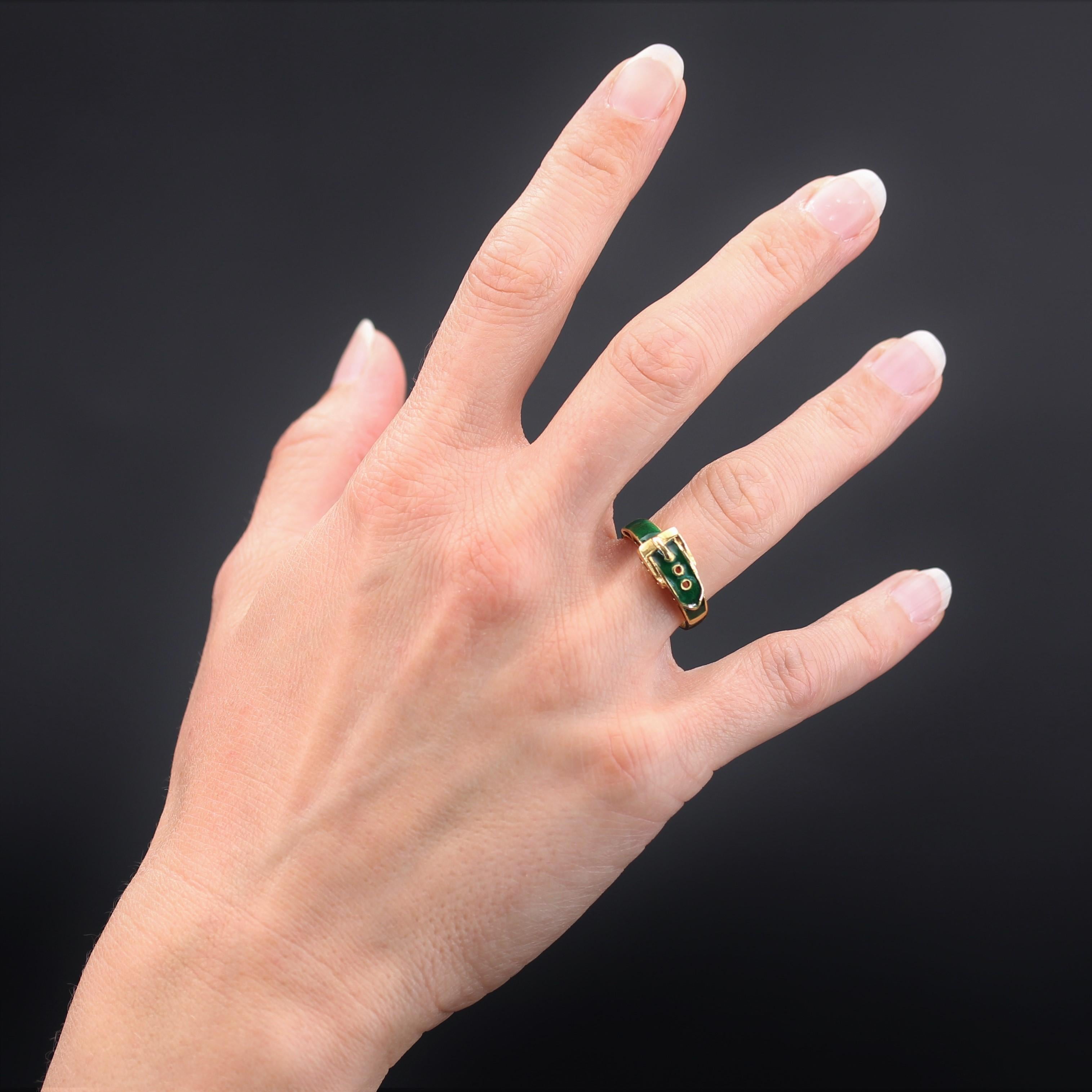 Donna Anello da cintura moderno francese con smalto verde e oro giallo 18 carati in vendita