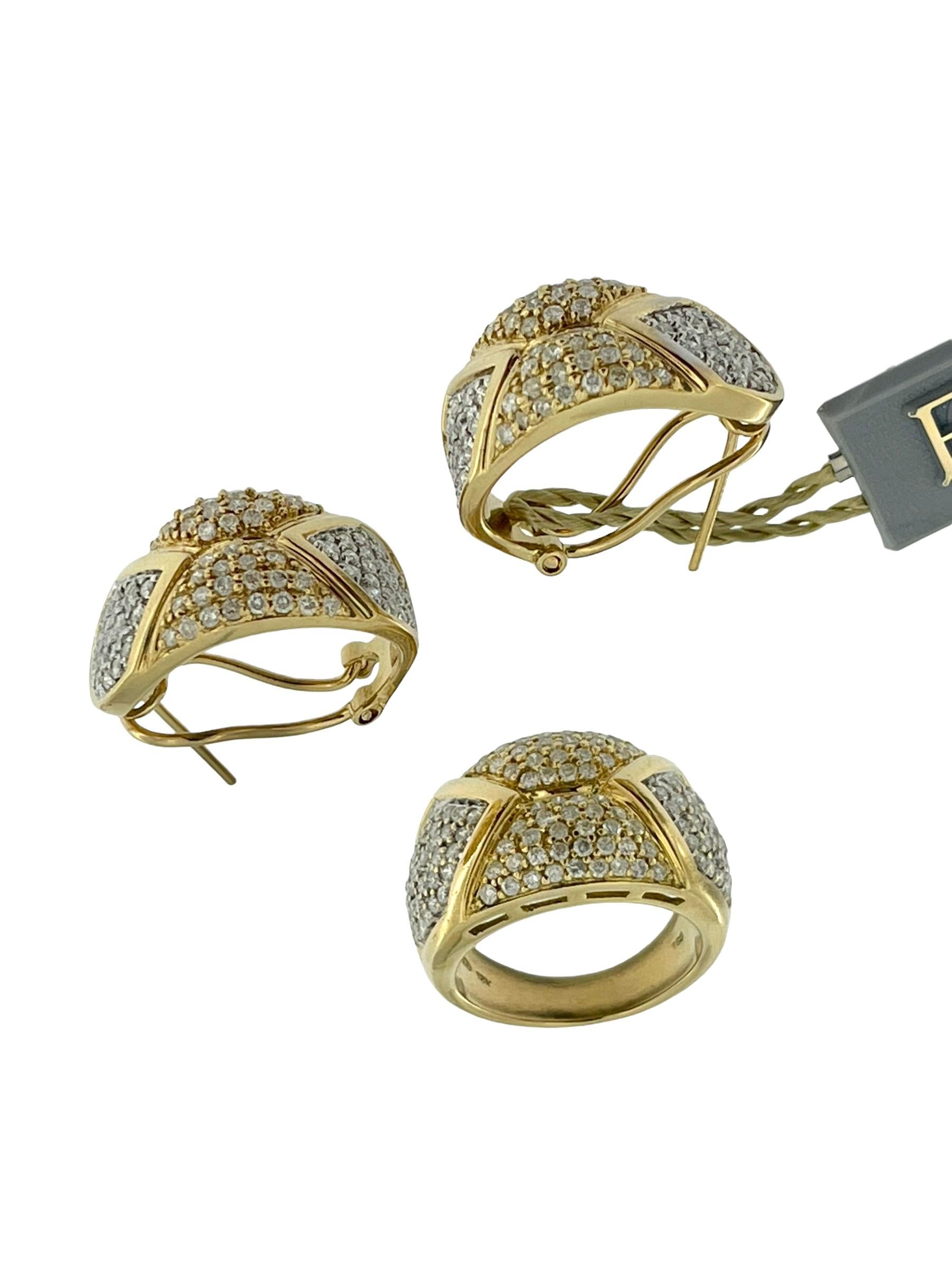 Moderne französische Ohrringe und Ringe aus Gold und Diamanten in Schmuck gefasst im Angebot 2