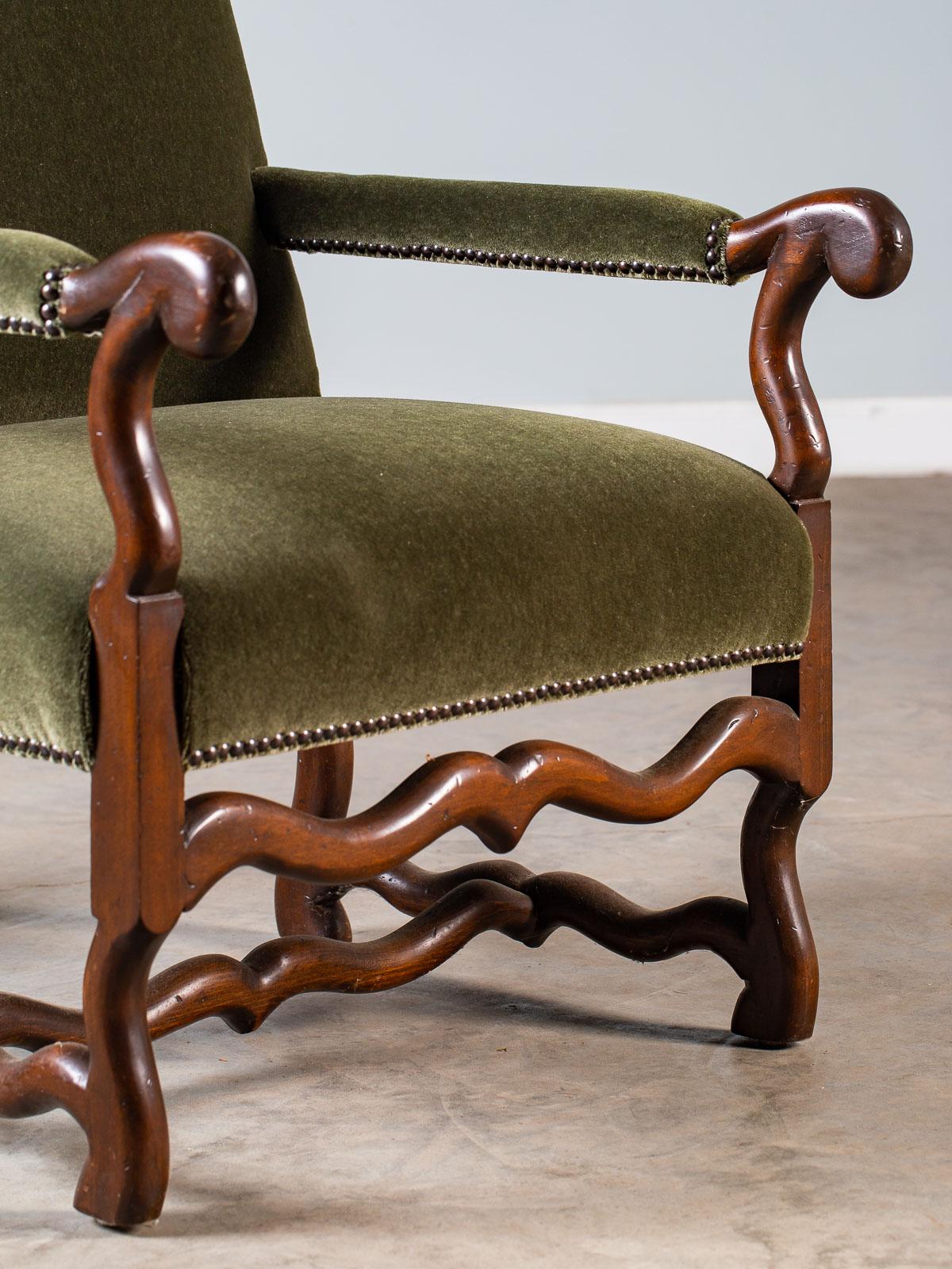 Contemporary Modern French Louis XIII Os de Mouton Leg Chair, circa 2000 For Sale