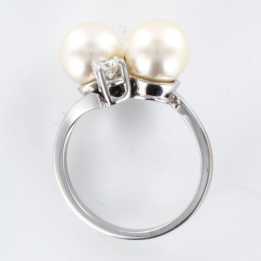 Modern French Pearl Diamond 18 Karat White Gold Ring 9