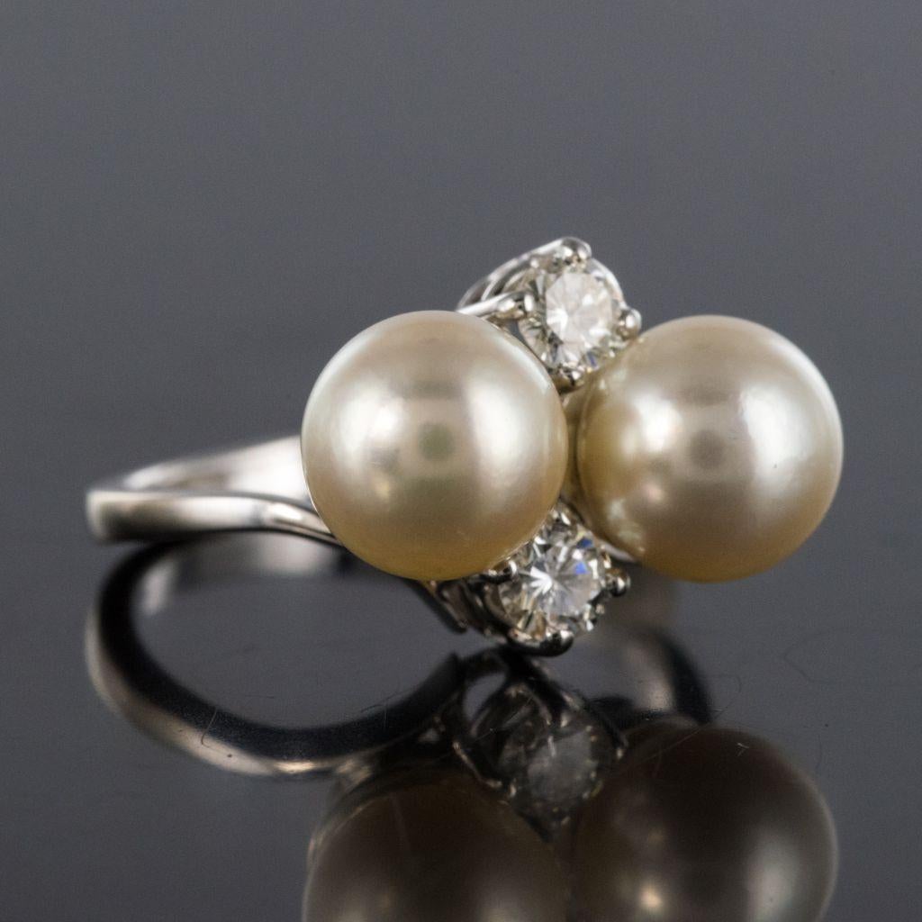 Modern French Pearl Diamond 18 Karat White Gold Ring 4