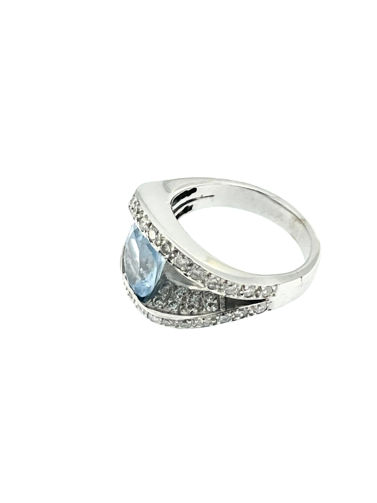 Women's or Men's Modern French White Gold Ring with Diamonds and Aquamarine For Sale