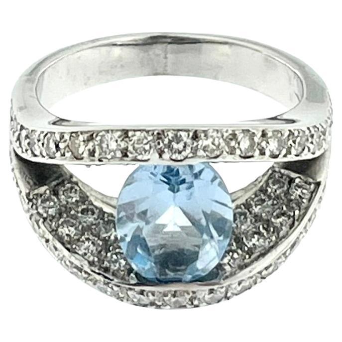 Modern French White Gold Ring with Diamonds and Aquamarine For Sale