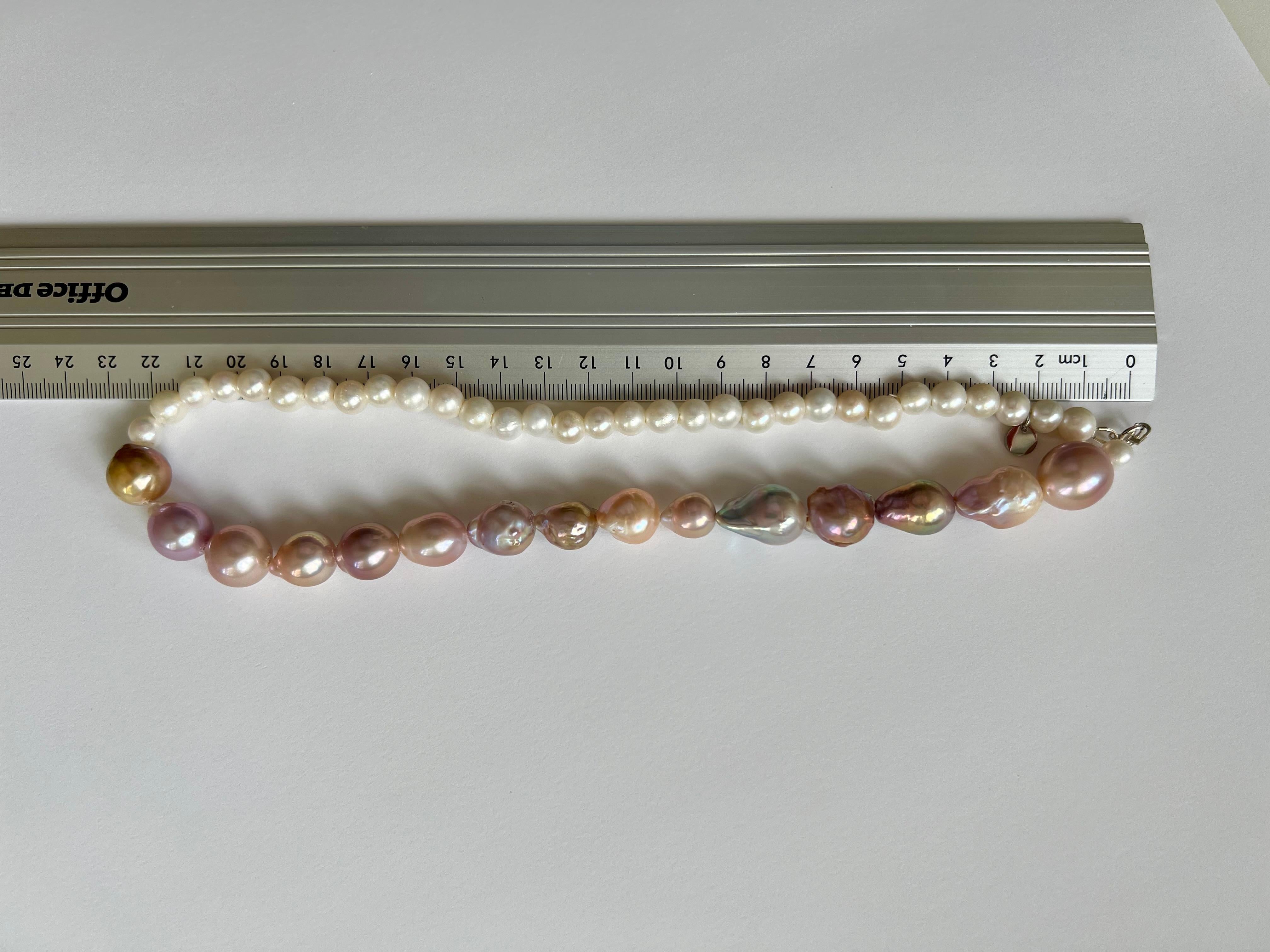 da uomo o donna Collana moderna di perle d'acqua dolce di colore bianco e albicocca/rosa in vendita