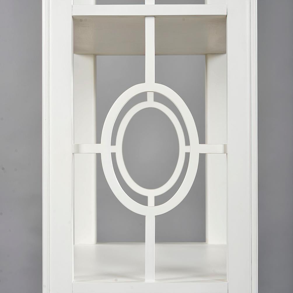 Mid-Century Modern Modern Fretwork Étagère, White Lacquer For Sale