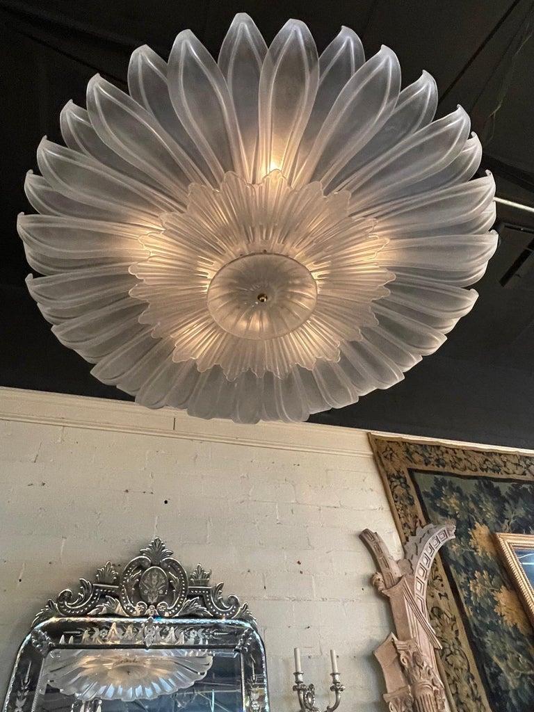 Modern Frosted Murano Glass Leaf Form Flush Mount Chandelier In Good Condition For Sale In Dallas, TX