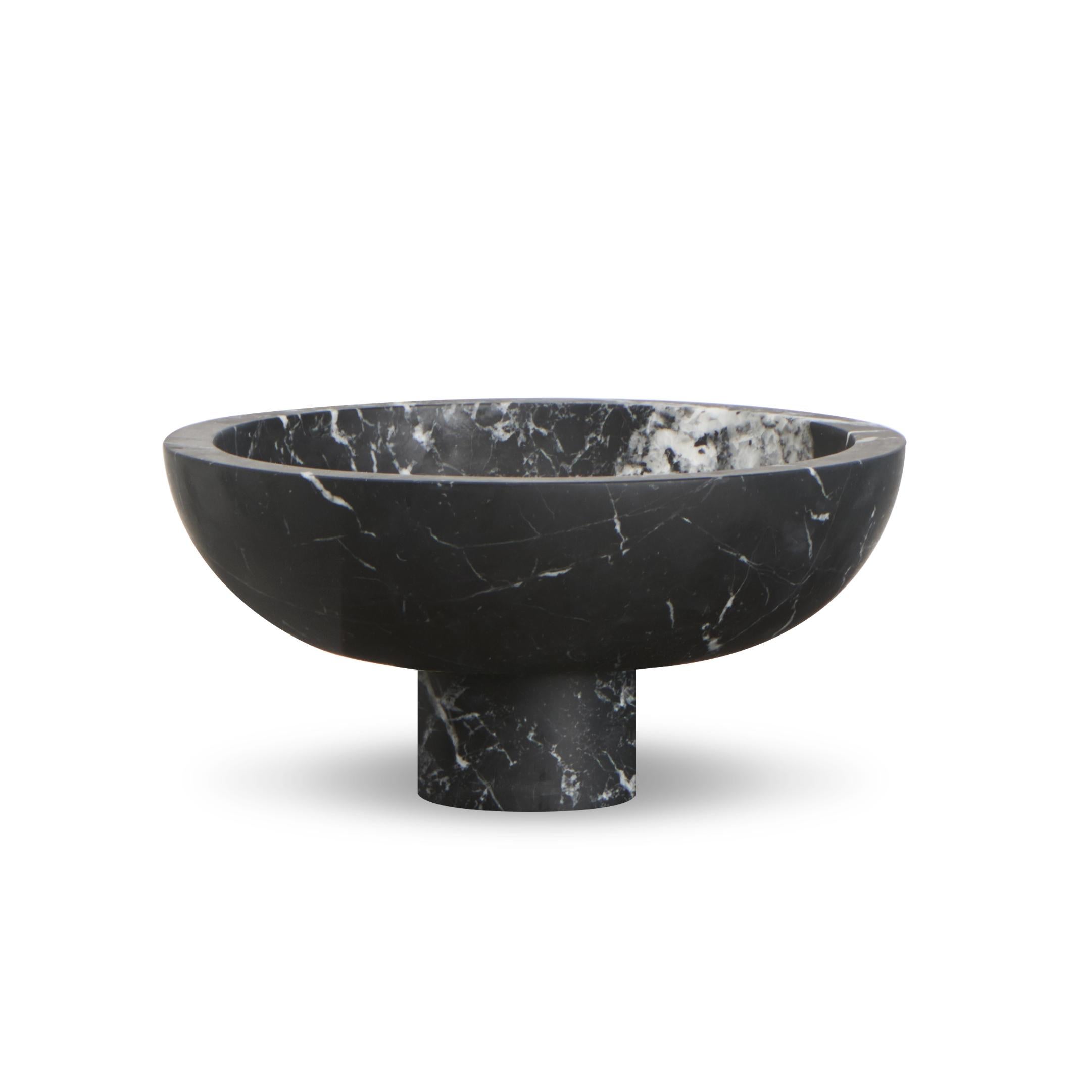 Modern Fruit Bowl in marble, by Karen Chekerdjian, Stock In New Condition For Sale In Milan, IT