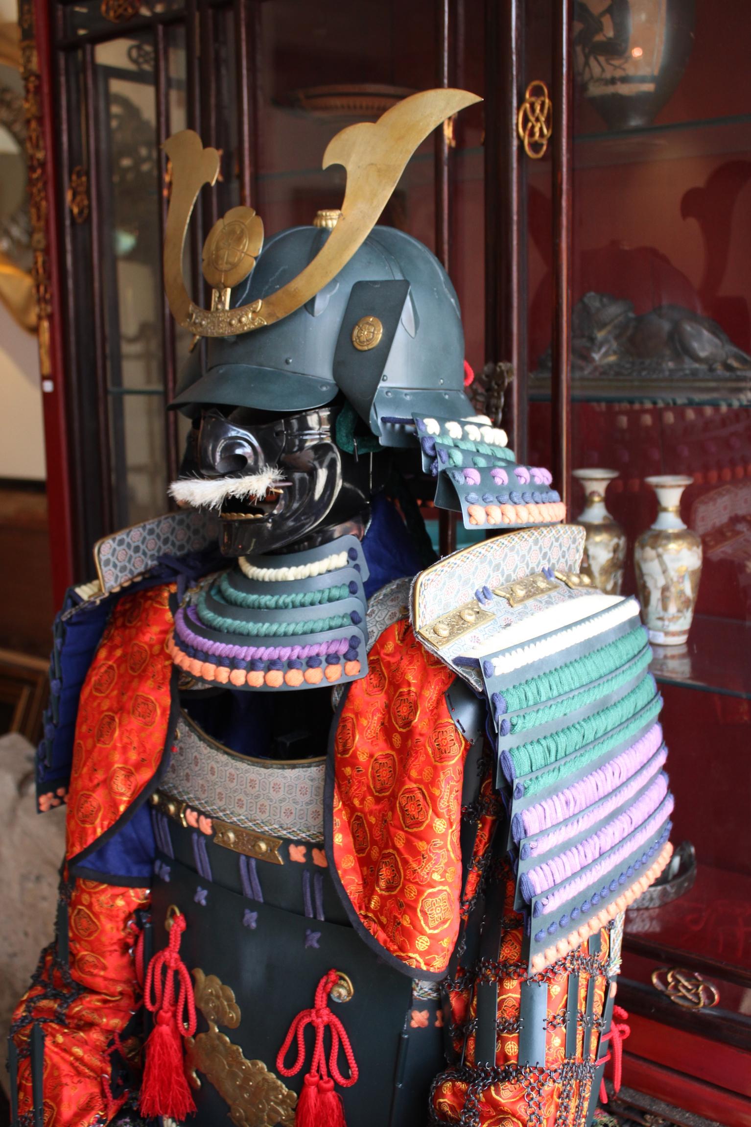 Modern Full Samurai Warrior Armor In Good Condition In Marseille, FR