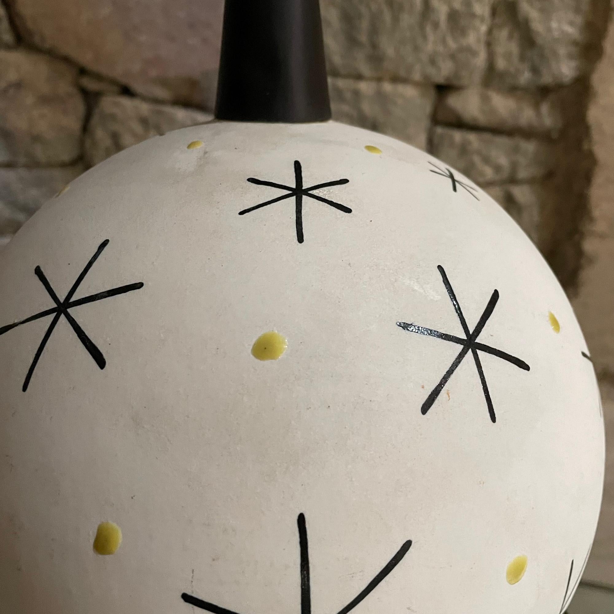 Lampe de table moderne Atomic Starburst des années 1950 sur piédestal tripode  Bon état - En vente à Chula Vista, CA