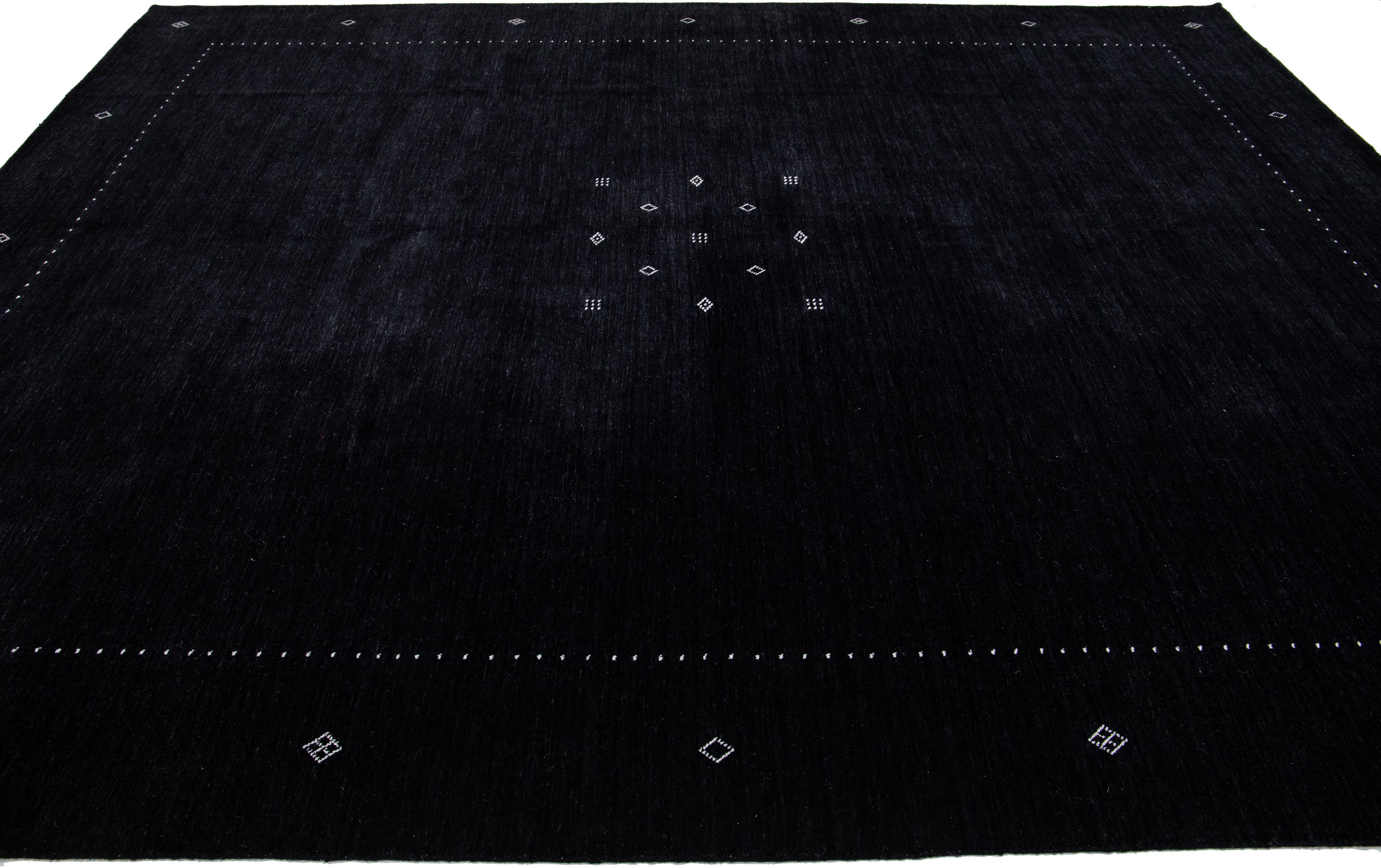  Modern Gabbeh Style Black  Handmade MInimalist Wool Rug In New Condition For Sale In Norwalk, CT