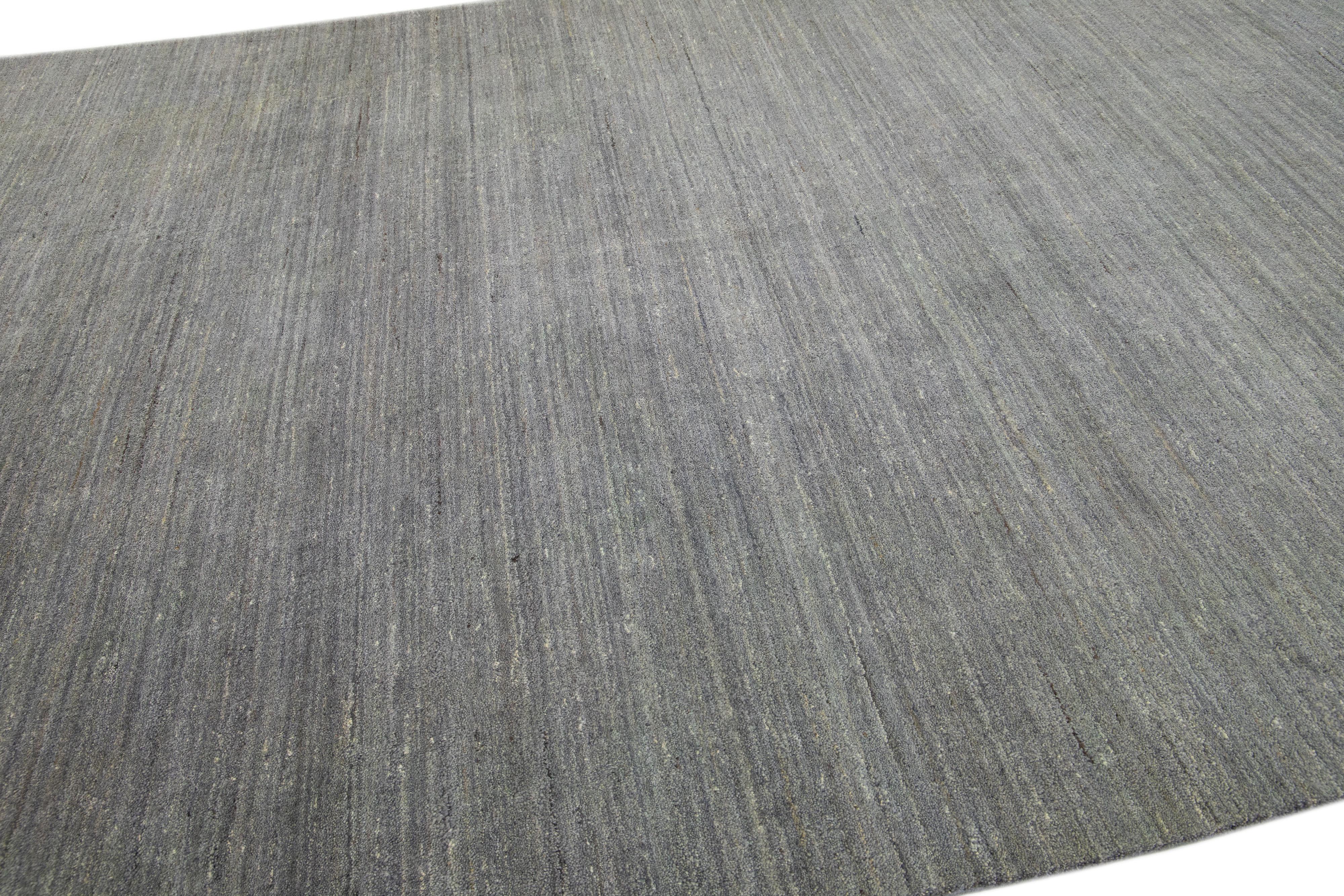 Modern Gabbeh Style Handmade Solid Grey Wool Rug In New Condition For Sale In Norwalk, CT
