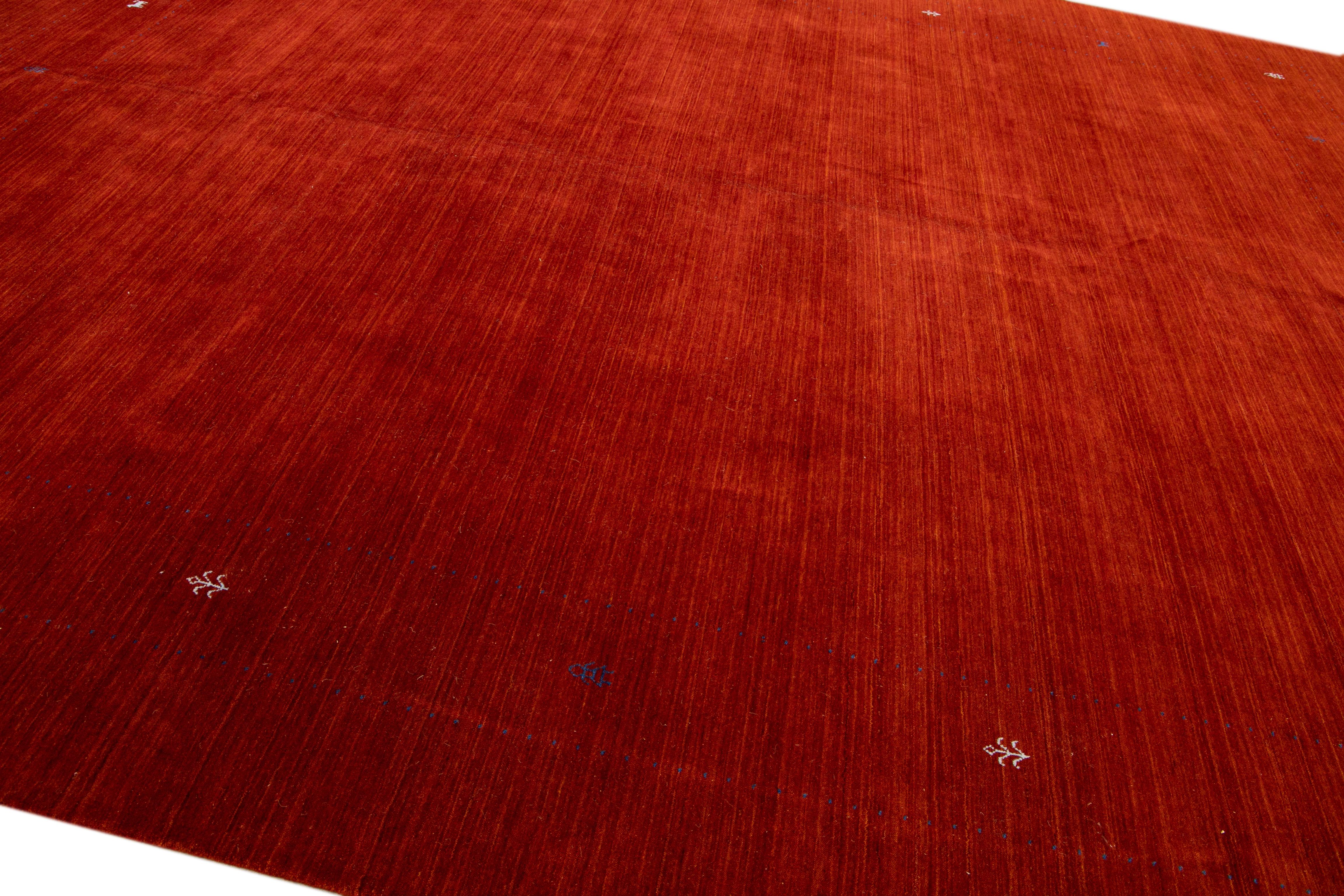 Modern Gabbeh Style Red Hand-Loom Minimalism Pattern Wool Rug For Sale 1