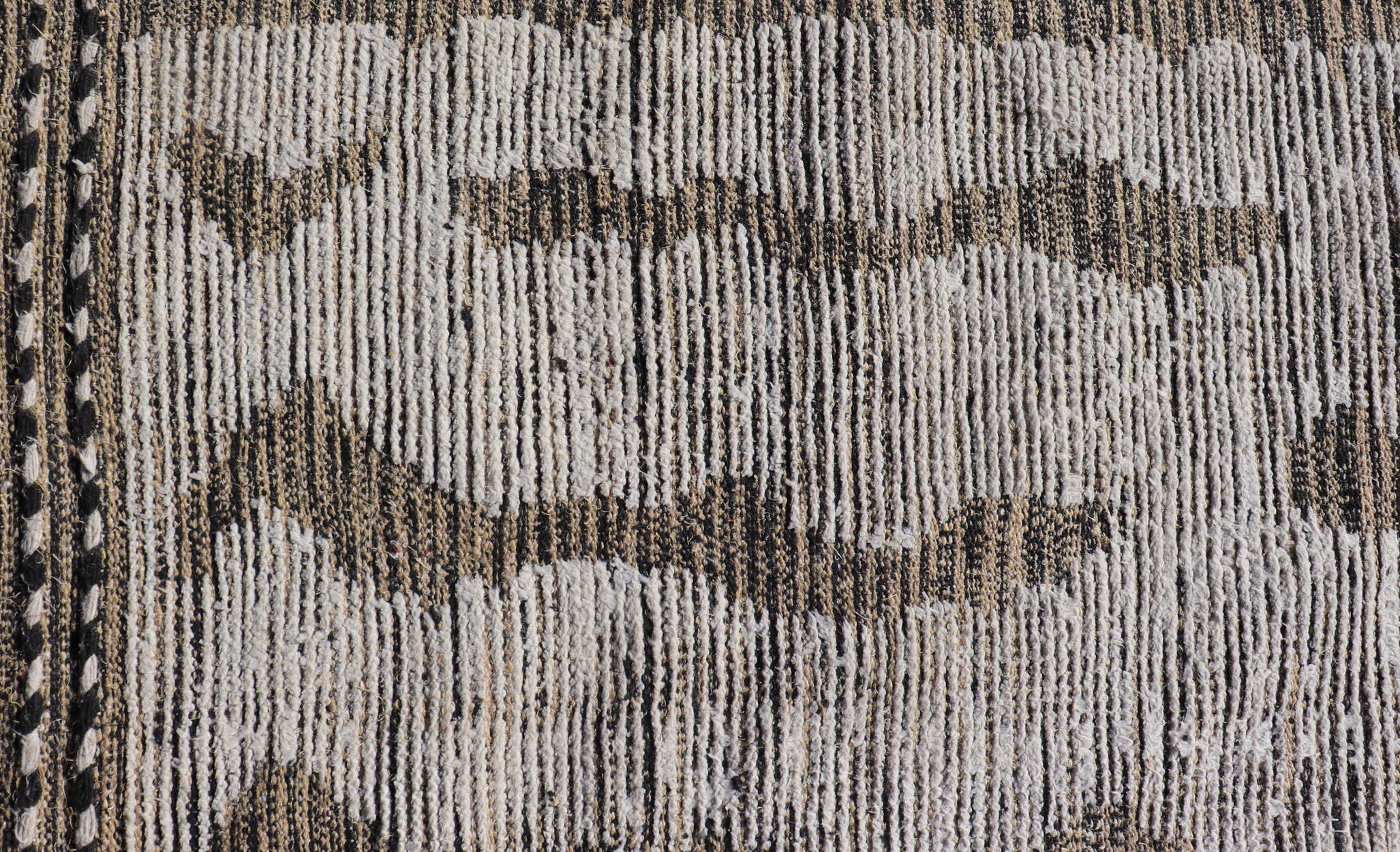 Hand-Knotted Modern Gallery Rug in Wool with Abstract Design 5'10