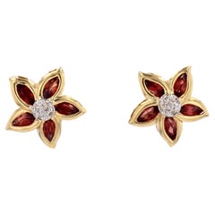 Modern Garnet Diamond 18 Karat Yellow Gold Flower Earrings