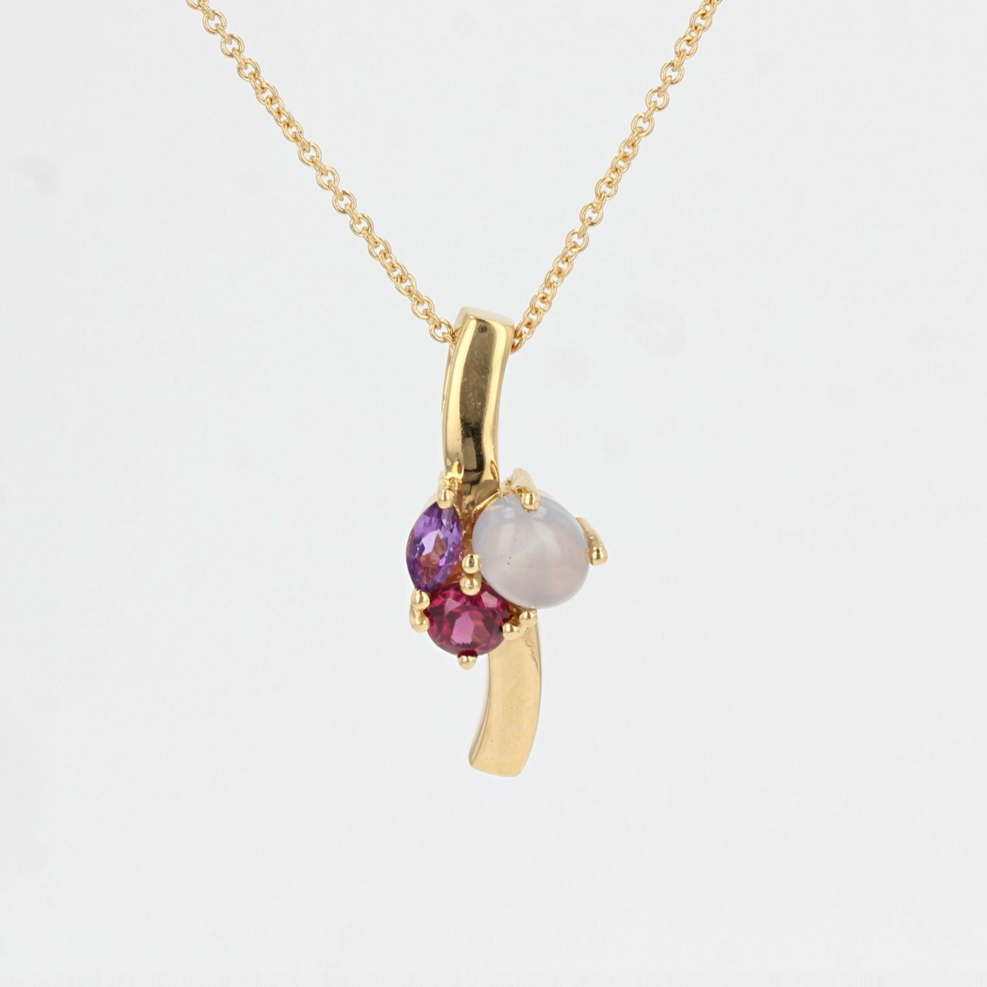 Cabochon Modern Gemstone 18 Karat Yellow Gold Pendant and Chain For Sale