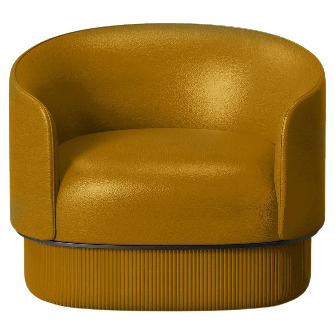 Modern Gentle Armchair in Mustard Leather and Metal For Sale