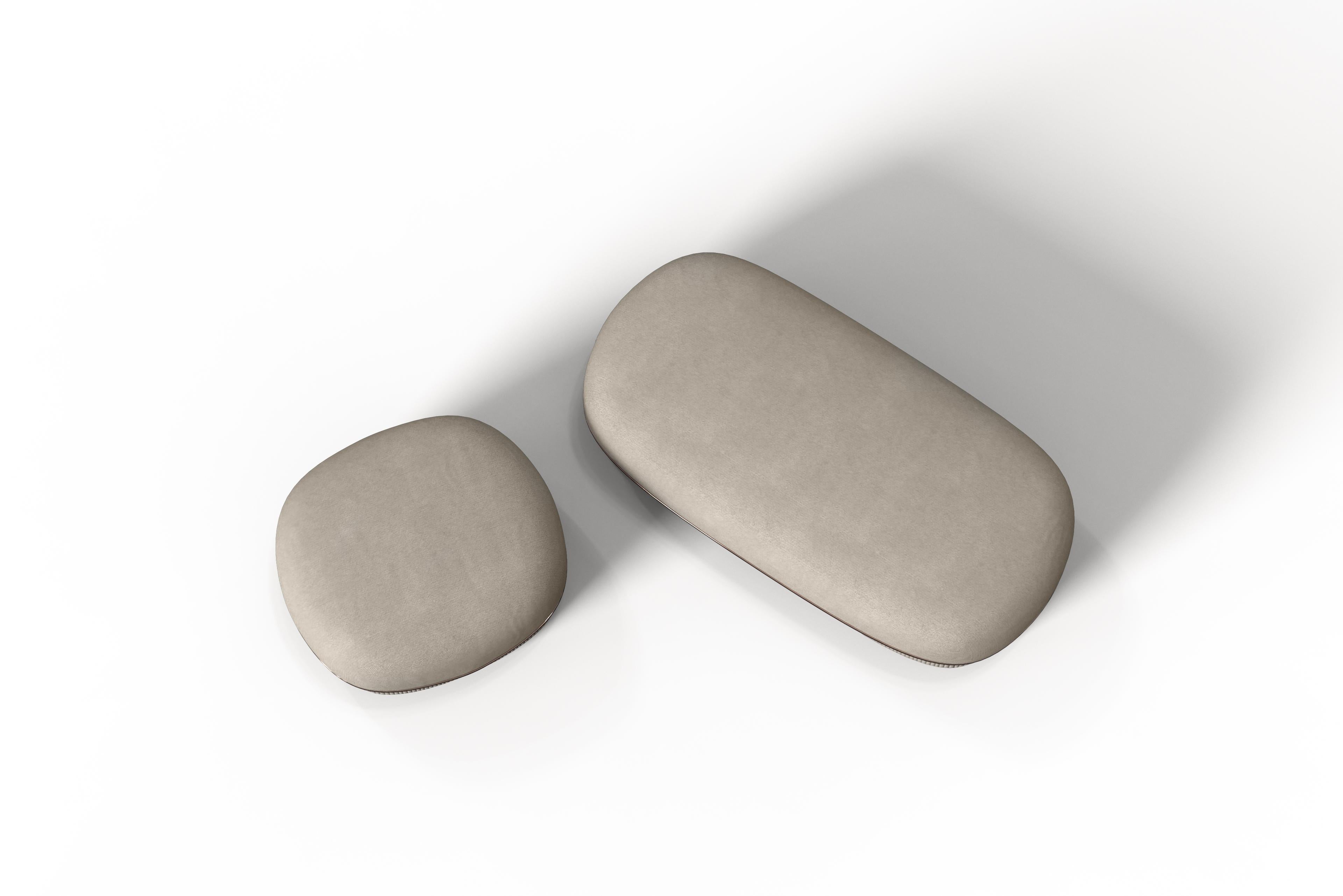 Other Modern Gentle Big Pouf in Cream Fabric and Bronze Metal For Sale