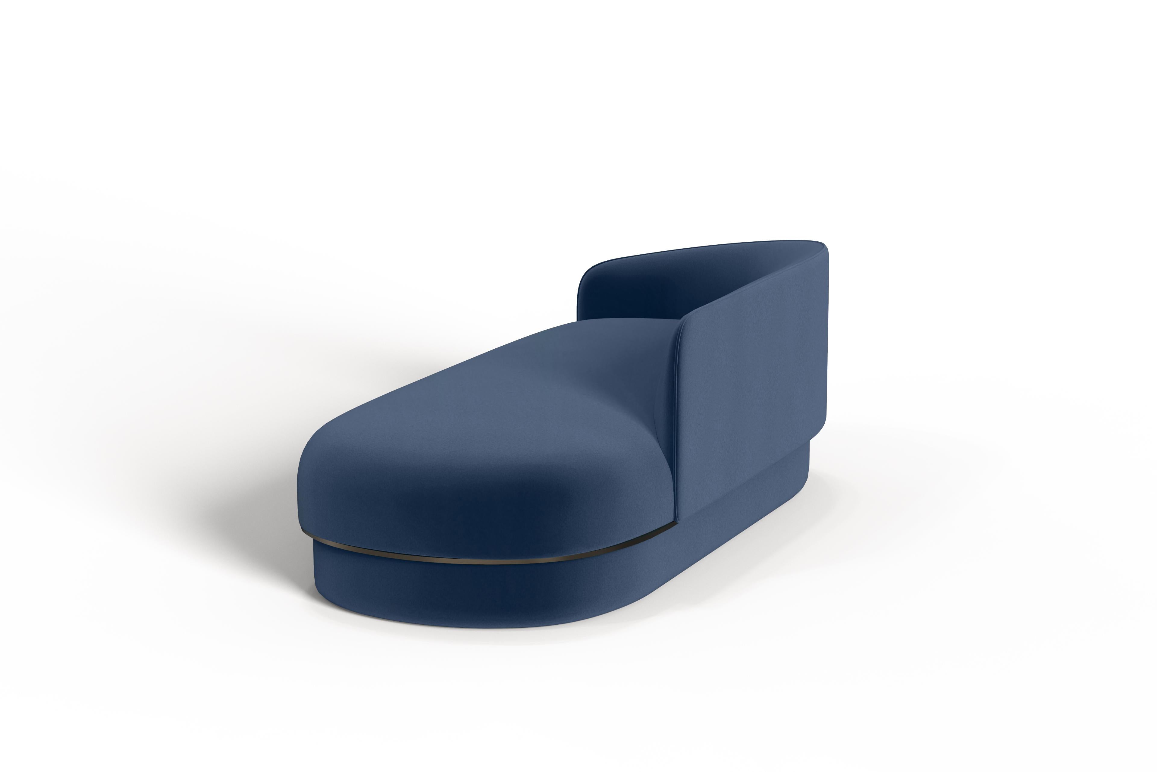 Other Modern Gentle Daybed in Blue Velvet and Bronze Metal For Sale