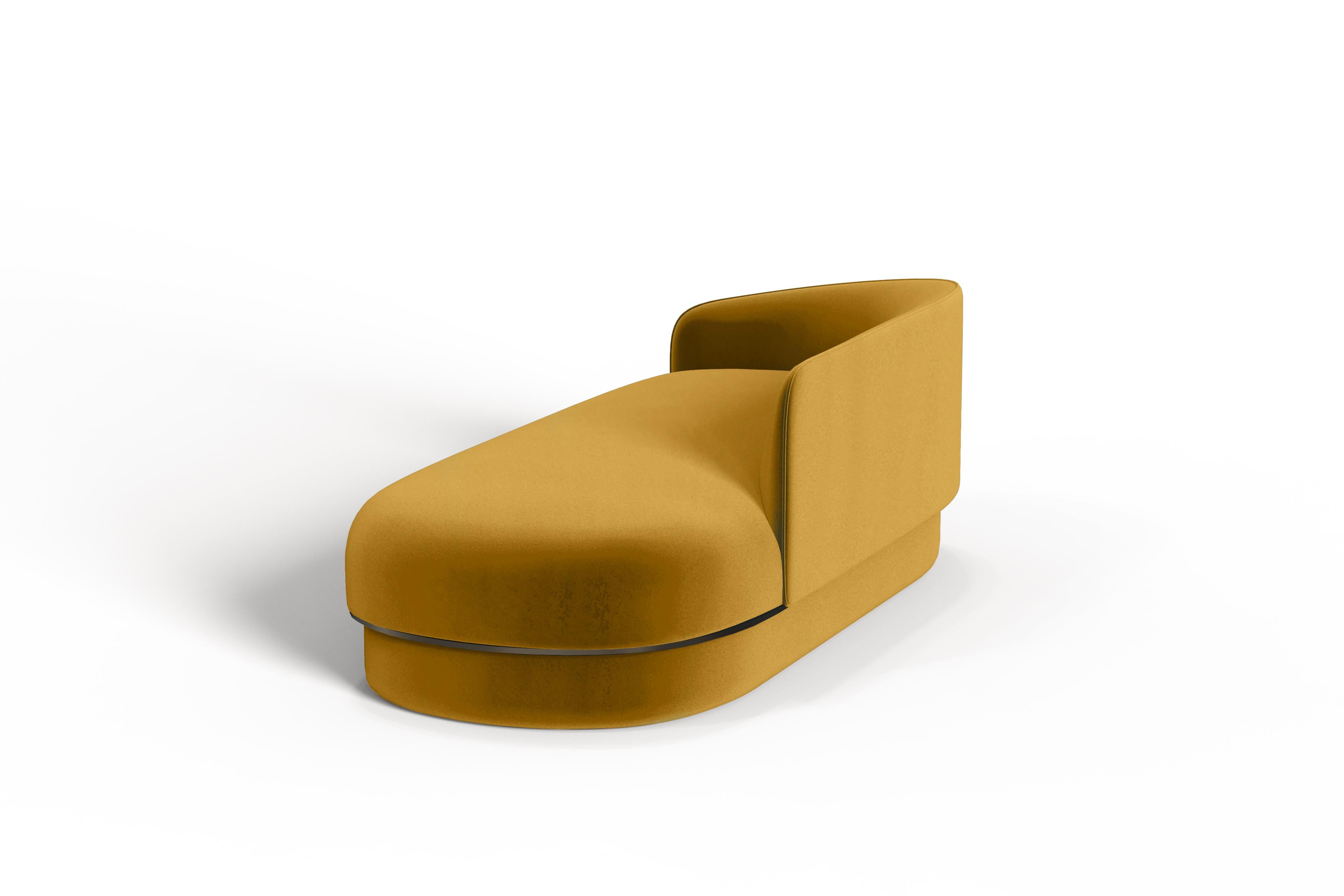 Other Modern Gentle Daybed in Mustard Velvet and Bronze Metal For Sale