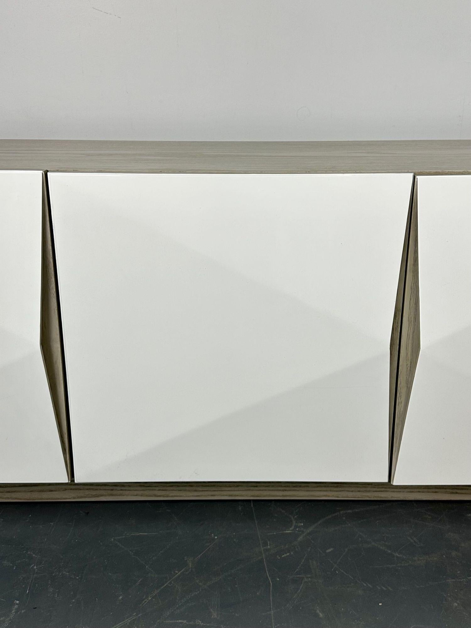 Modern Geometric Ceruse Oak Dresser, Sideboard, Cabinet, White Lacquered For Sale 6