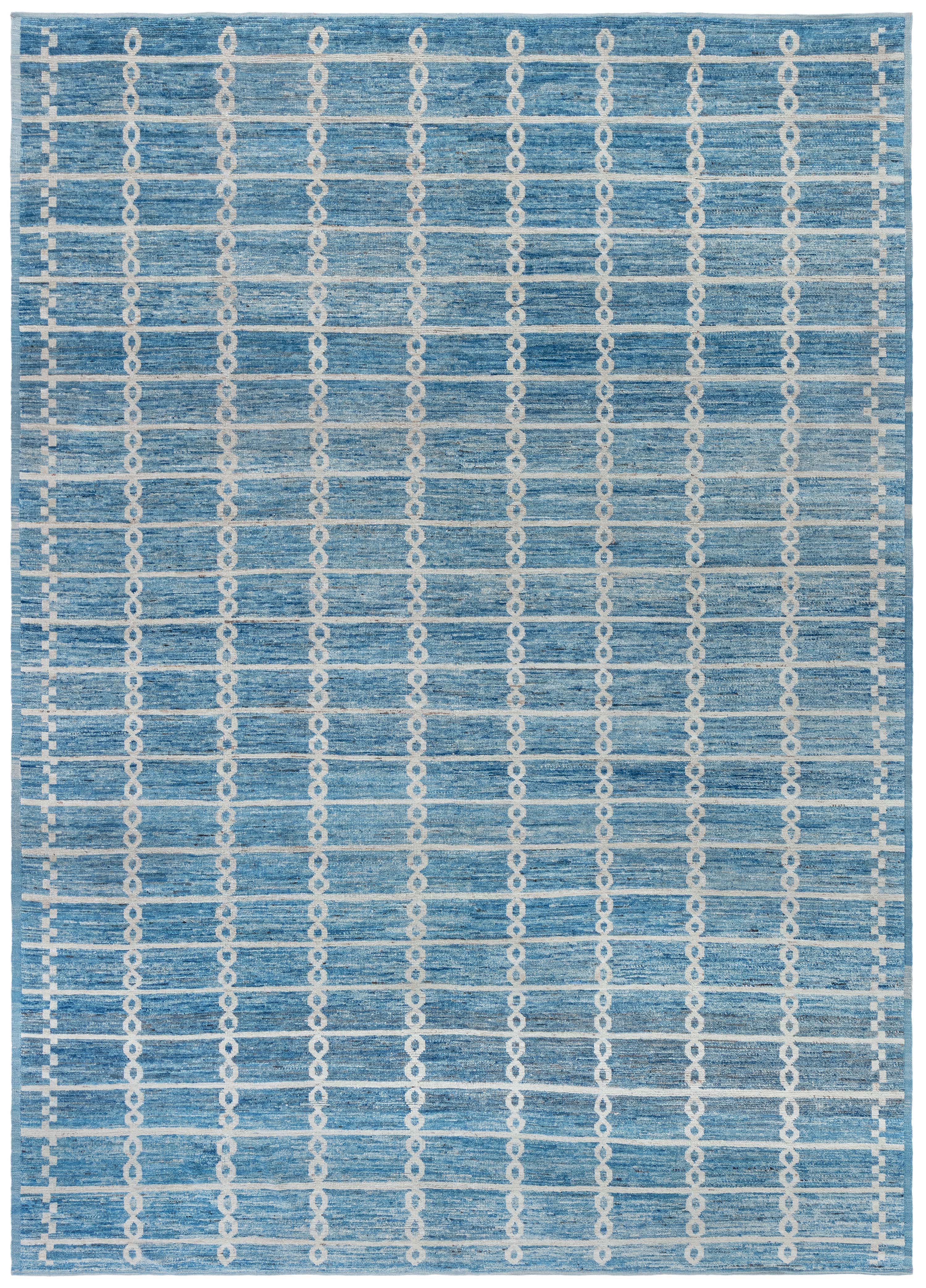 Modern Geometric Chain Motif Light Gray Rug "Catena" by Doris Leslie Blau