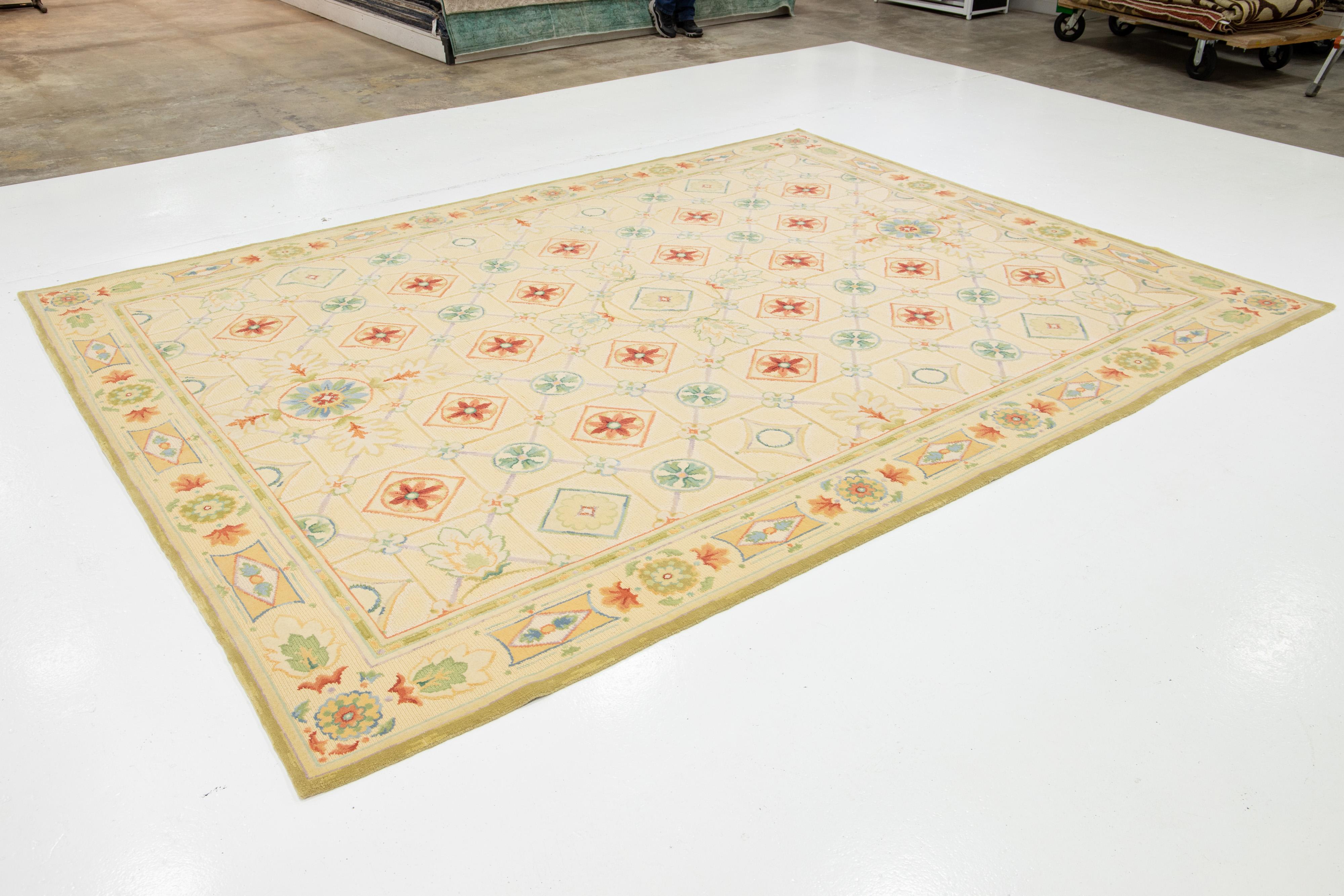 Indiano Tappeto moderno in lana indiana dal design geometrico in beige in vendita