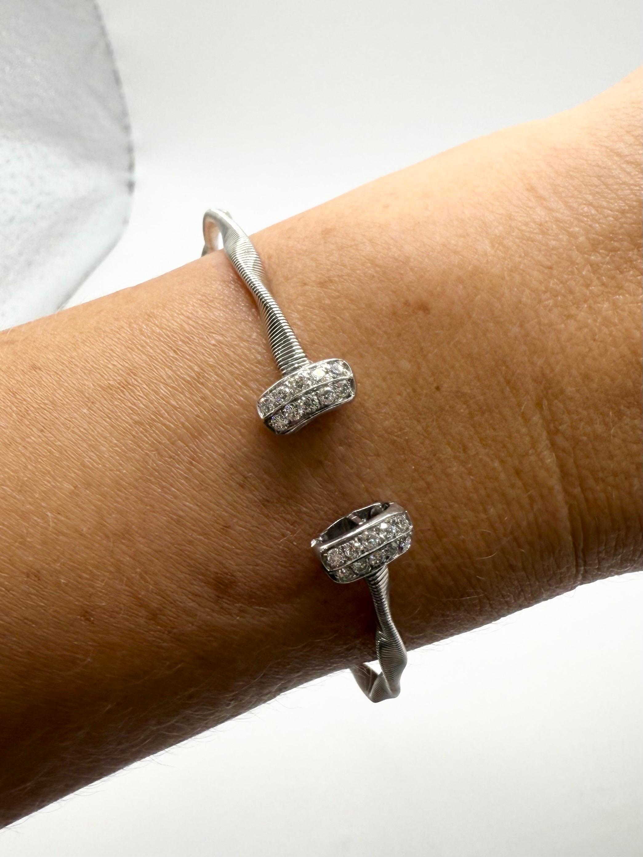 Braccialetto moderno geometrico con diamante mobile in oro bianco 14KT 9,4grammi In condizioni Nuovo in vendita a Boca Raton, FL