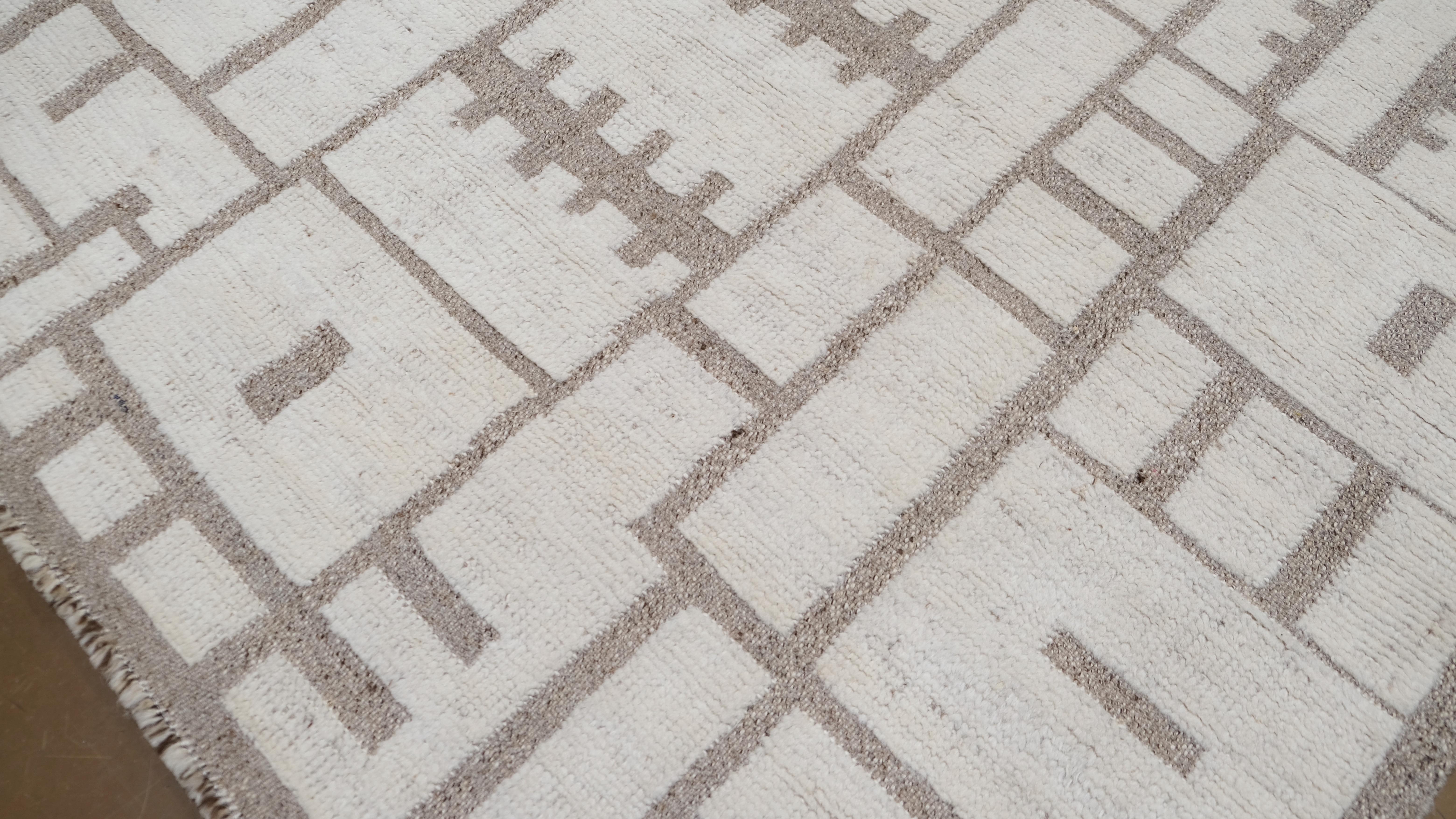 Modern Geometrisch Distressed Marokkanisch Designed Wolle Teppich 8'3''X10' (Moderne) im Angebot