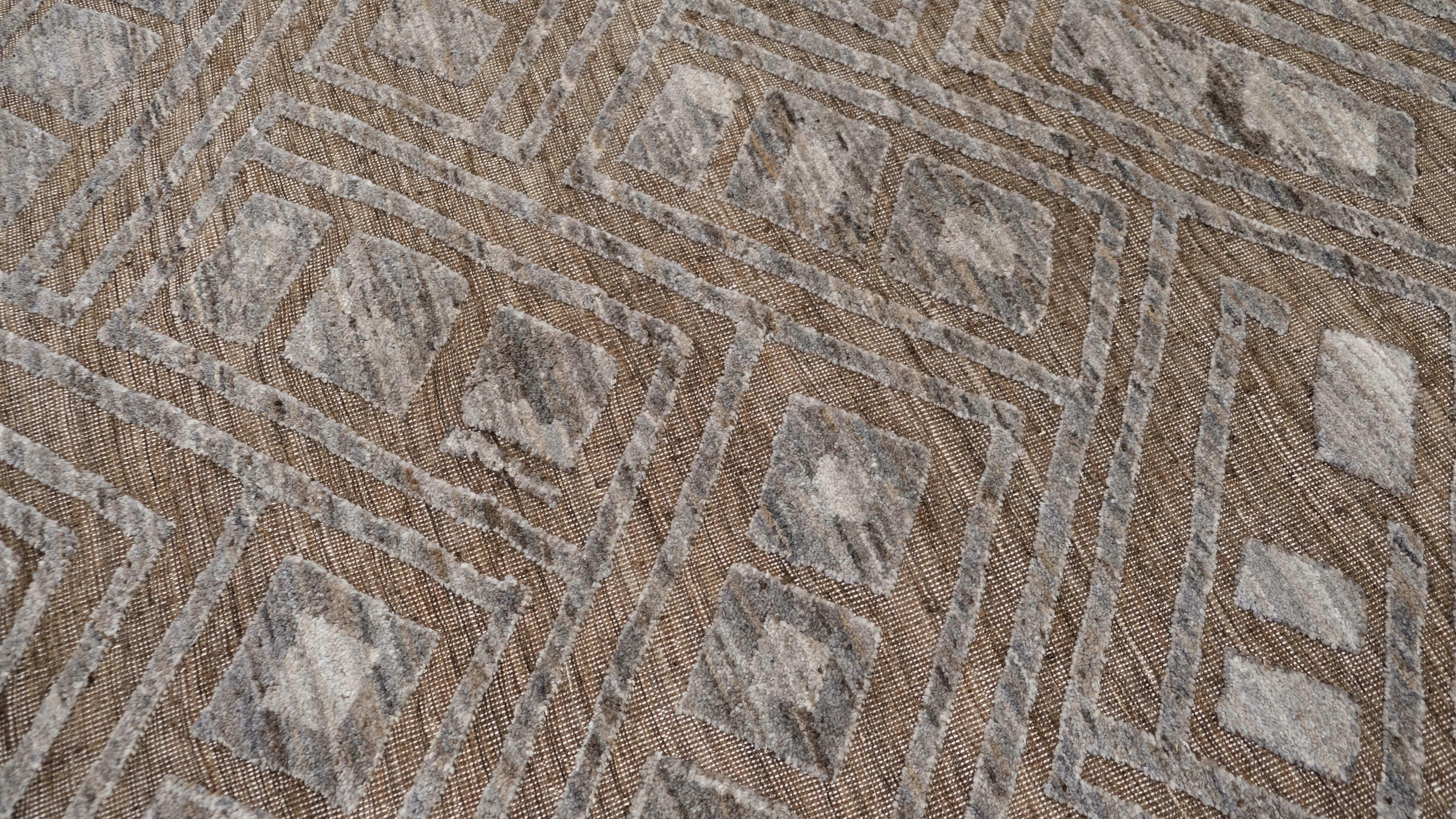 Moderne Tapis moderne géométrique aux tons terreux noué à la main 9'2''x11'10'' en vente